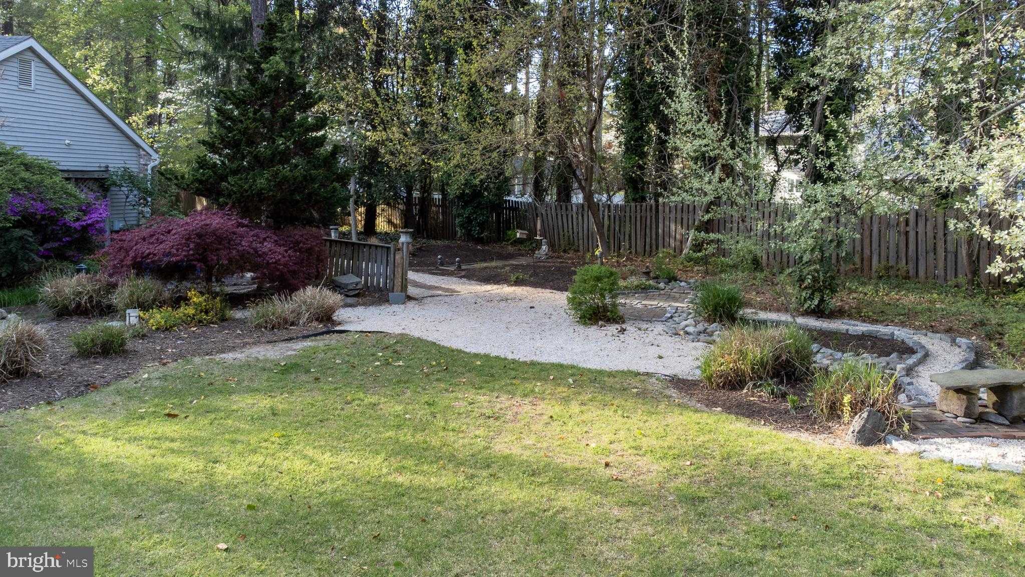 453 Rolling Rd photo 73