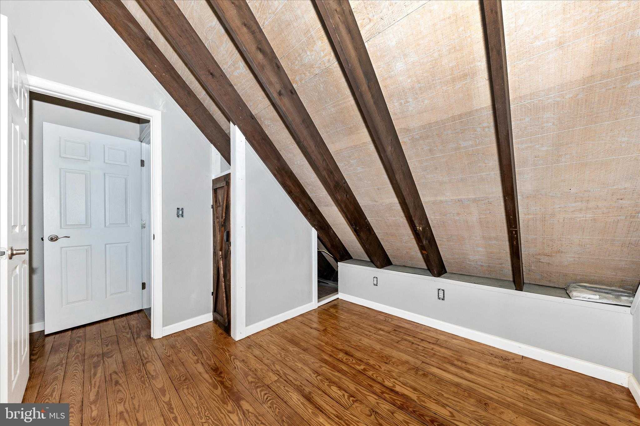 742 Skyline Trl photo 17