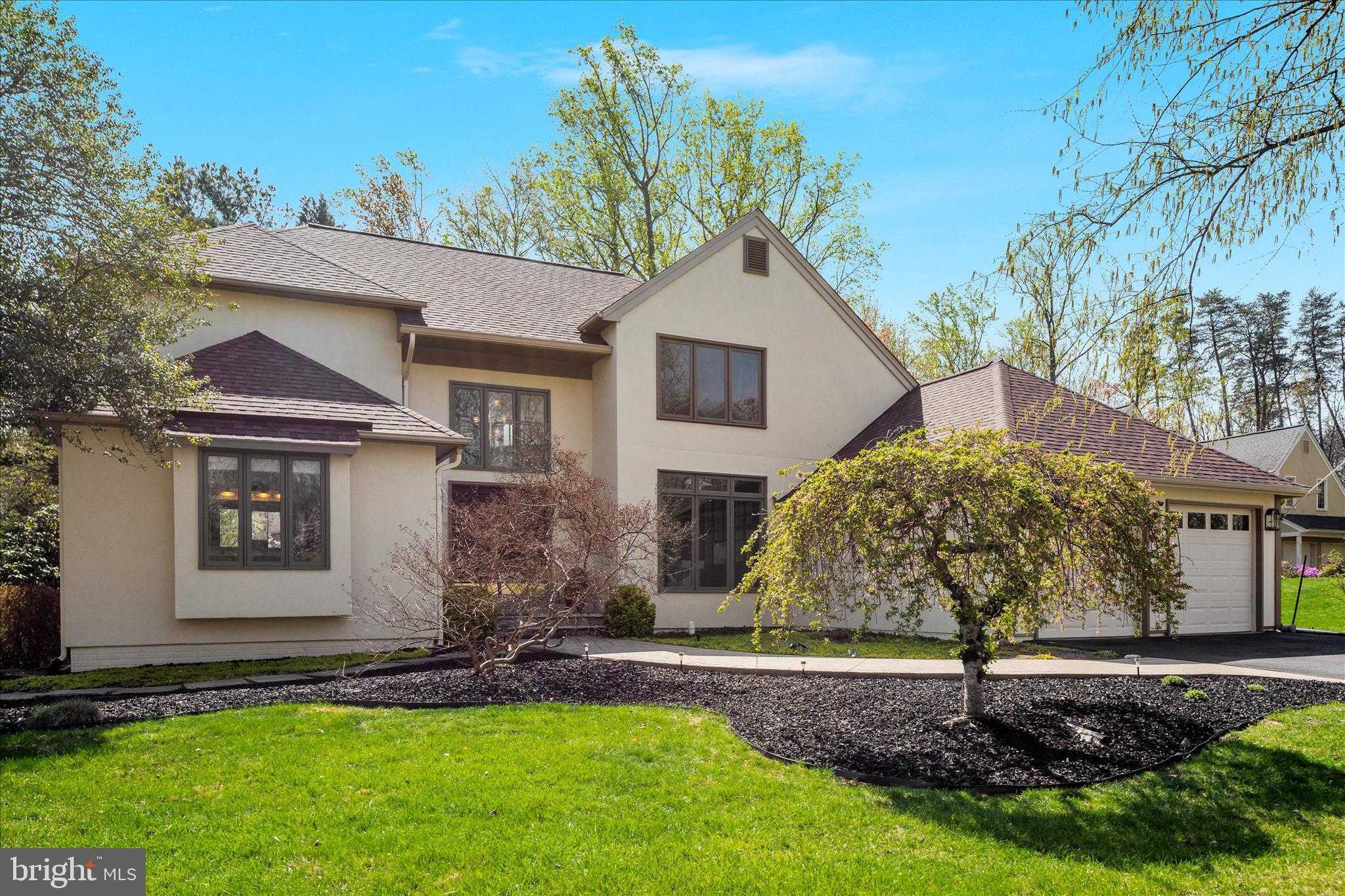 9107 Meadowcreek Ln photo 2