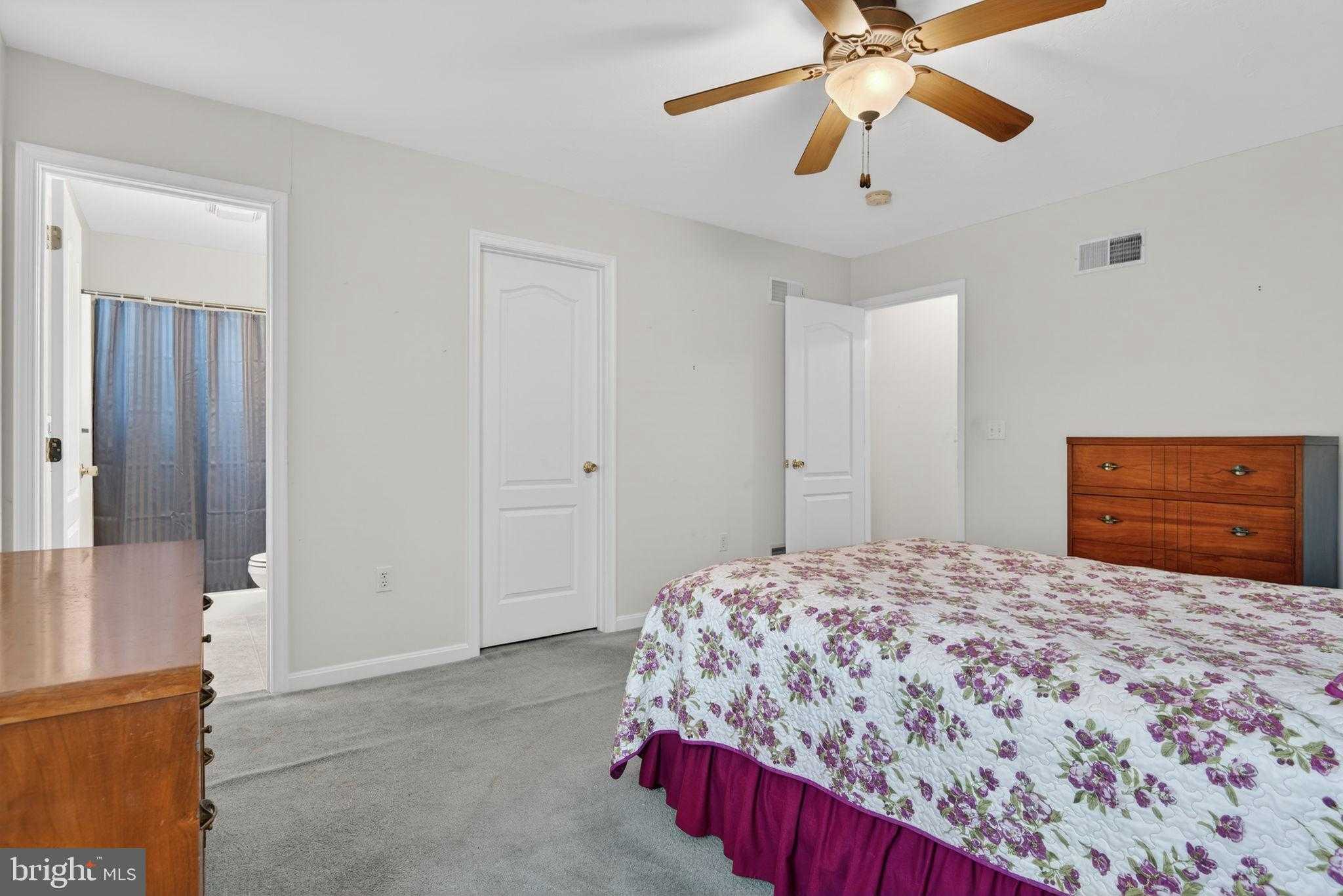 213 Maple Dr photo 16