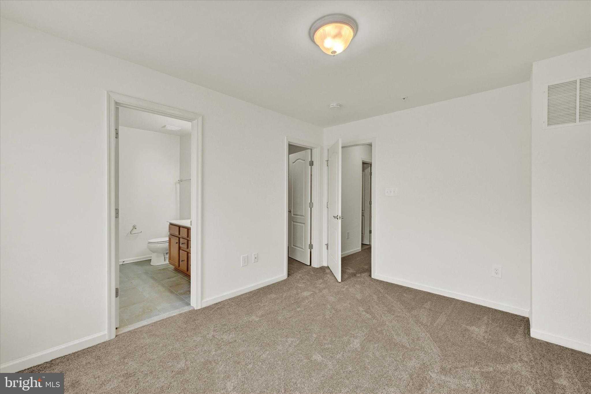 8409 Wood Thrush Way photo 21