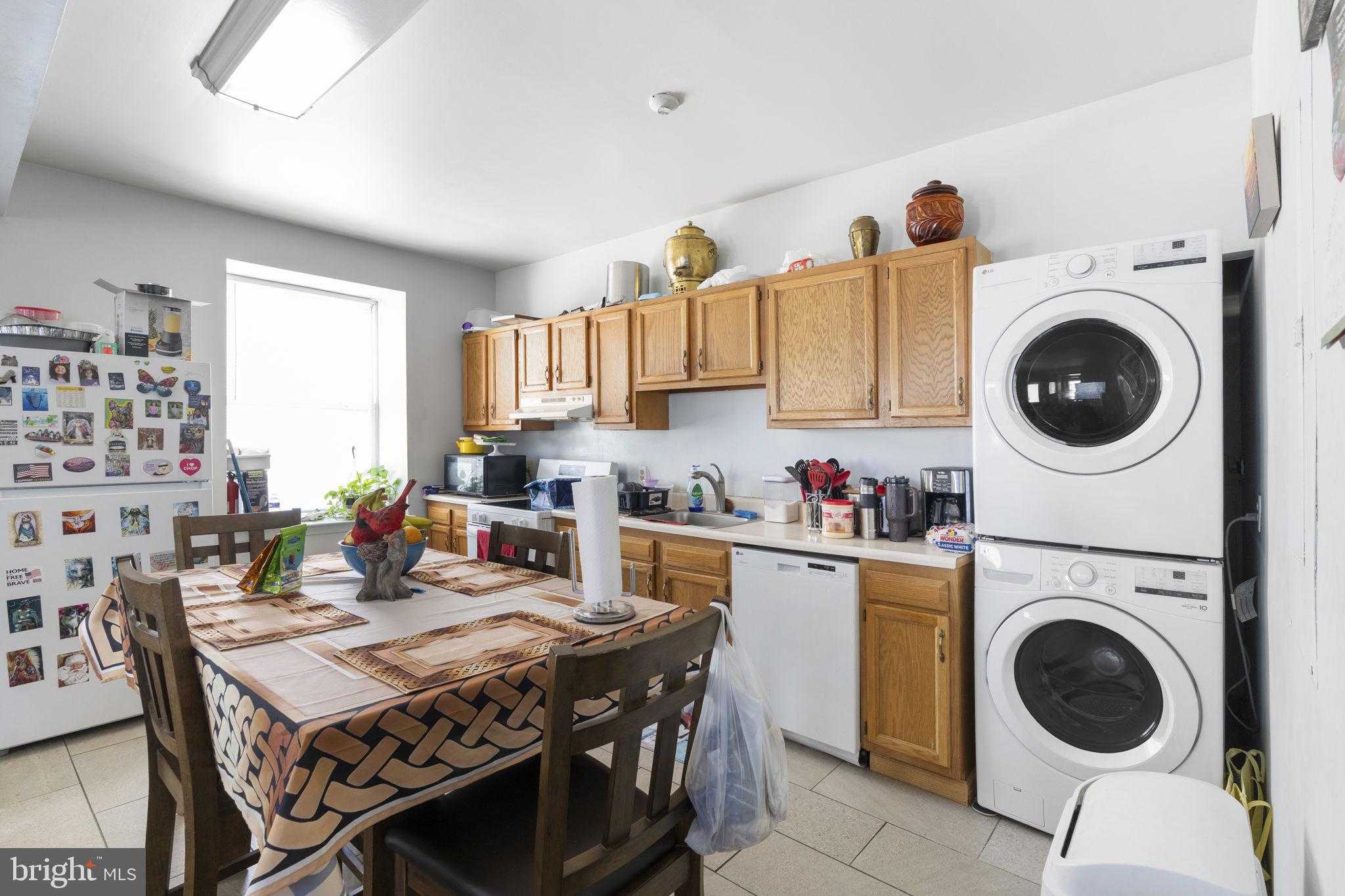 200 S Chestnut St photo 17