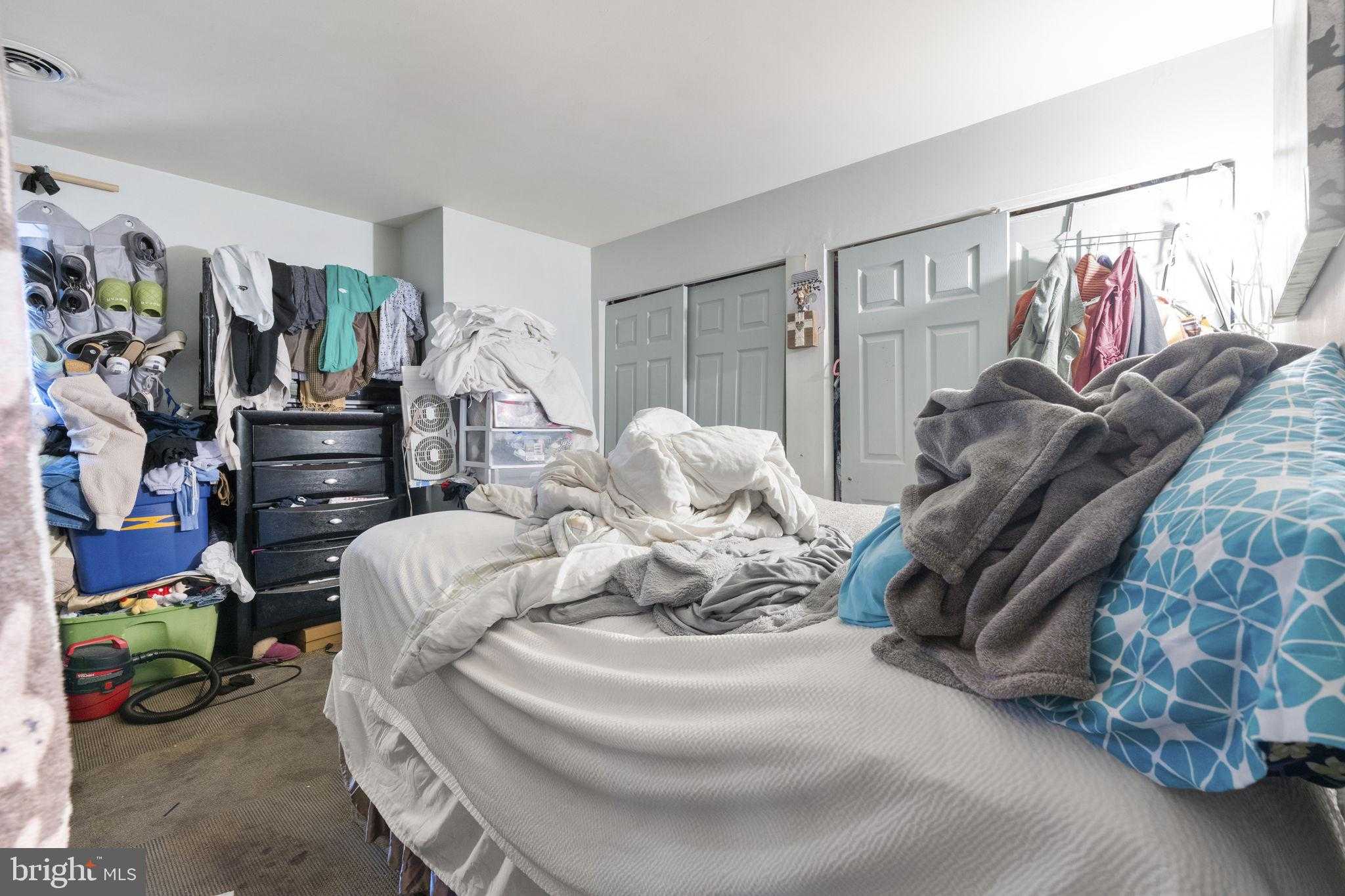 200 S Chestnut St photo 21