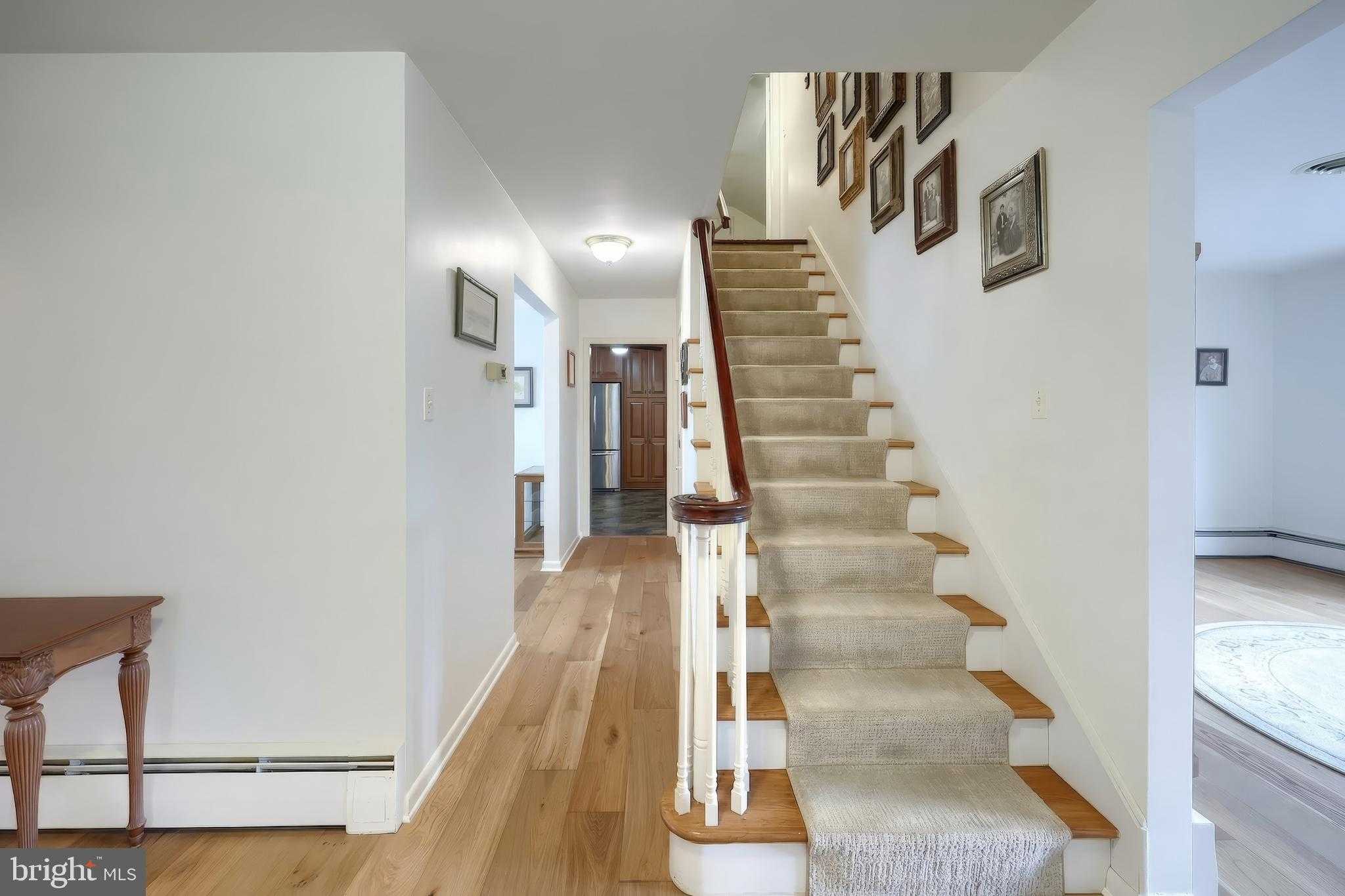 290 Country Club Ln photo 16