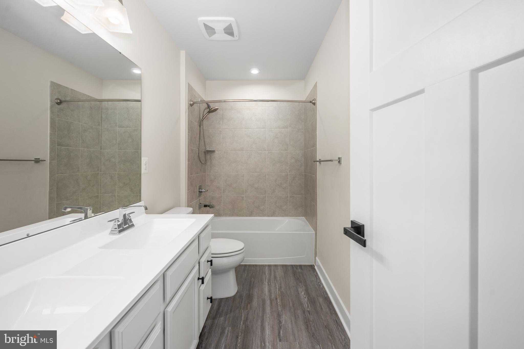 9104 Maple Run Dr photo 49