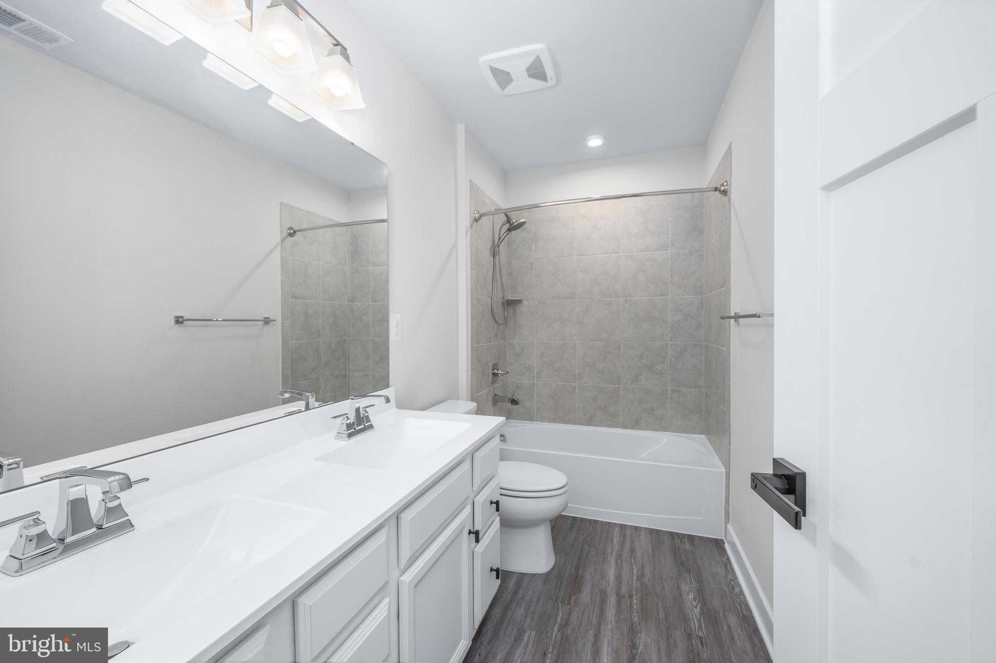 9104 Maple Run Dr photo 50