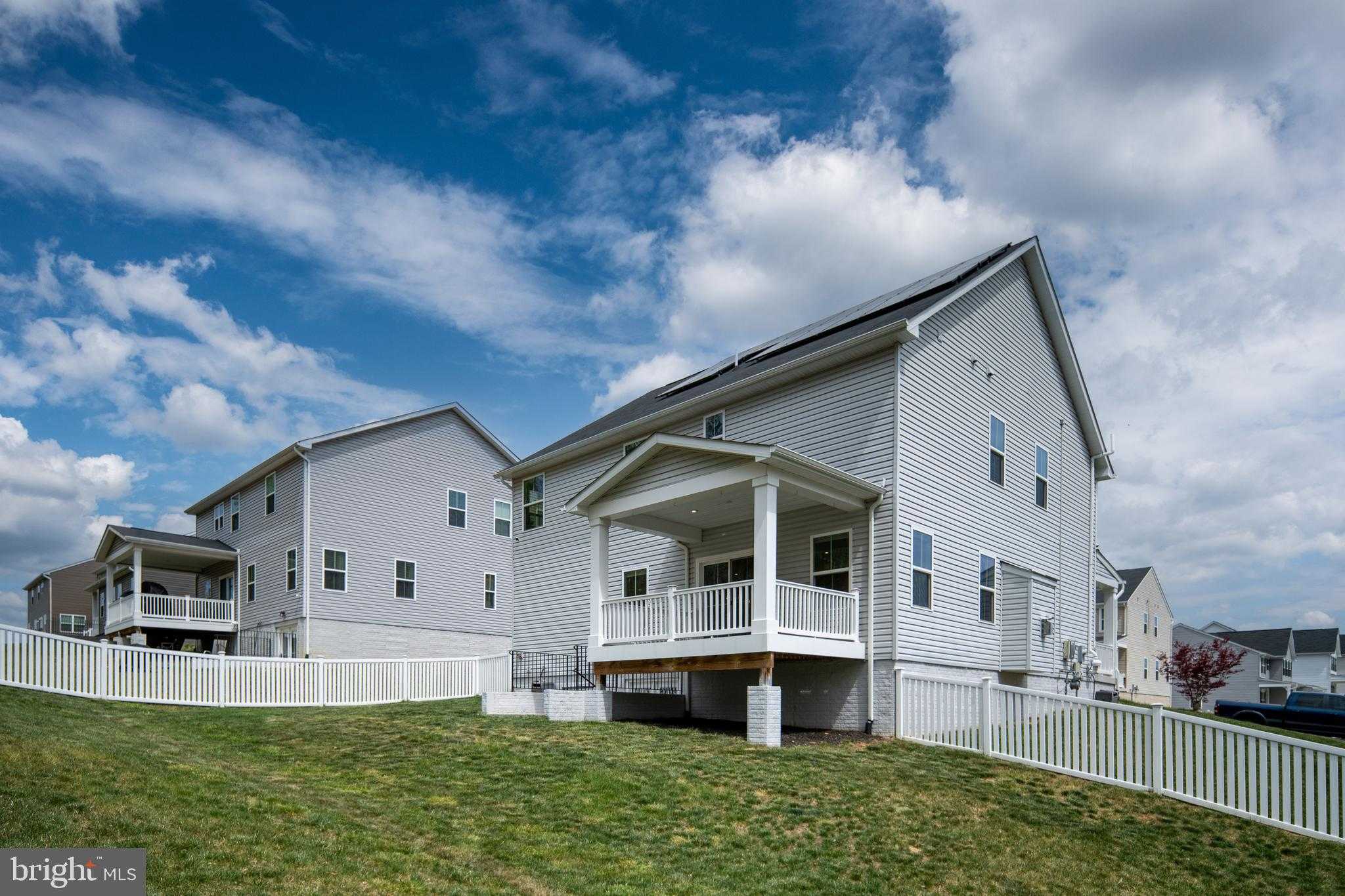 9104 Maple Run Dr photo 59