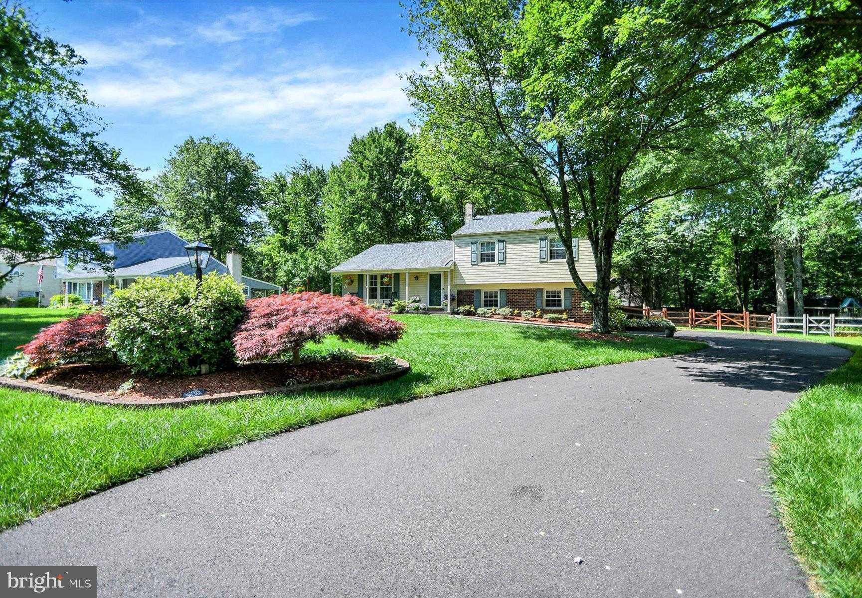 106 Gertrude Dr photo 10