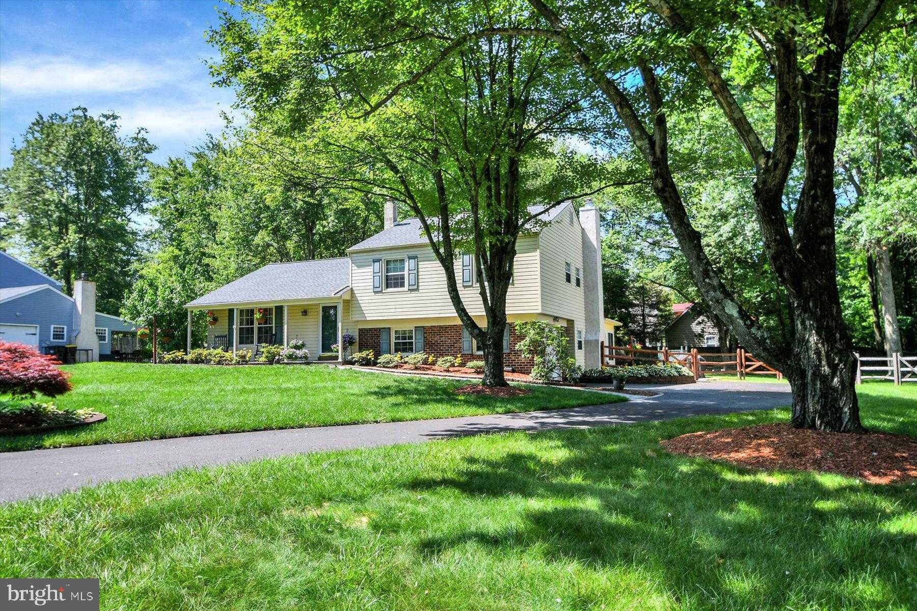 106 Gertrude Dr photo 5