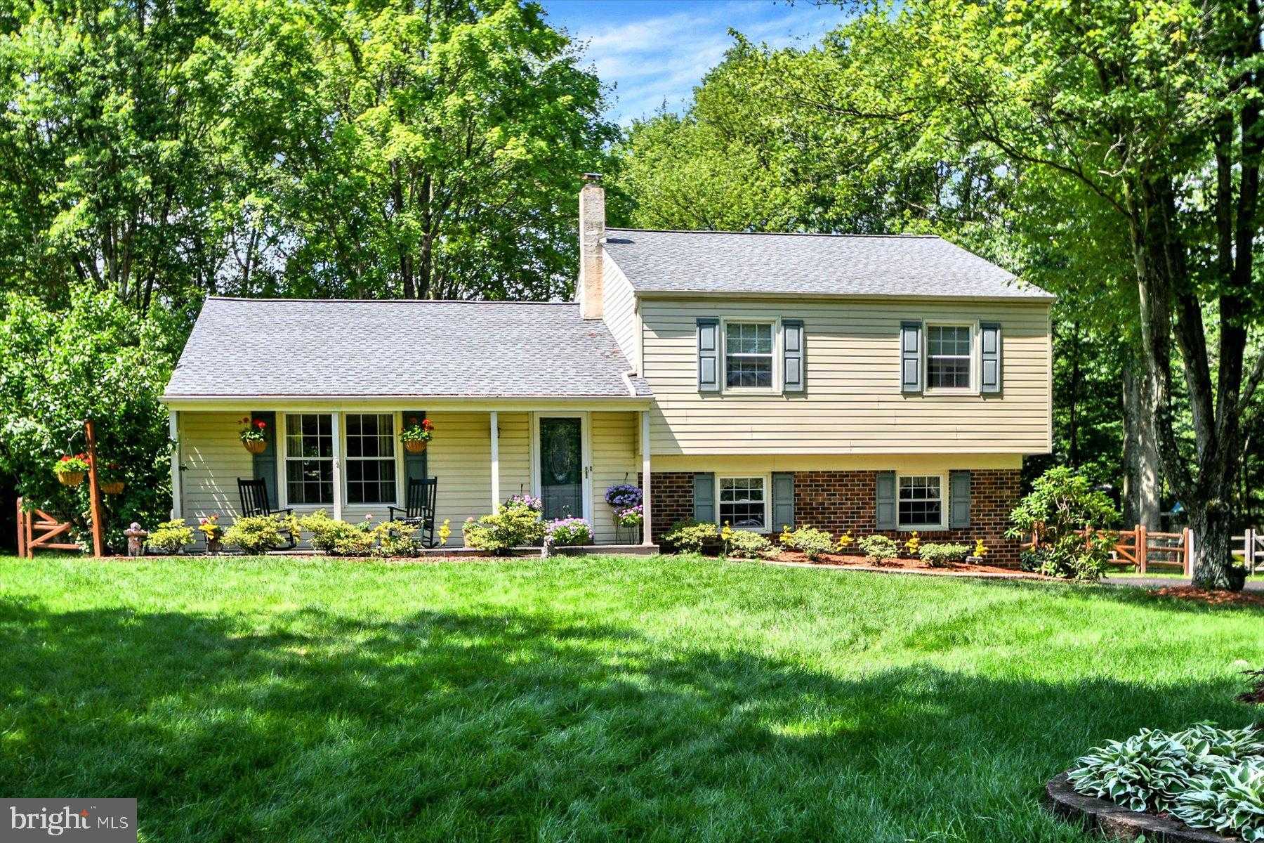 106 Gertrude Dr photo 7