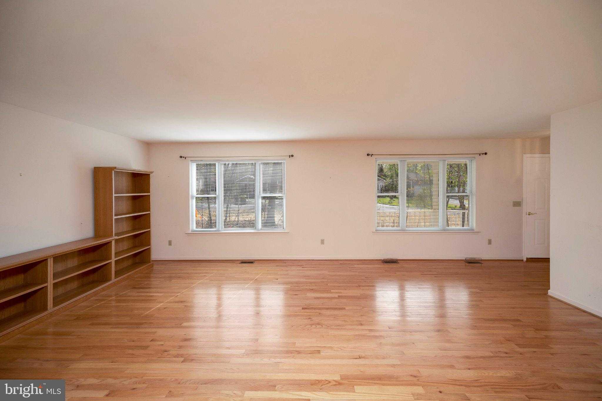 700 Yorktown Blvd photo 18