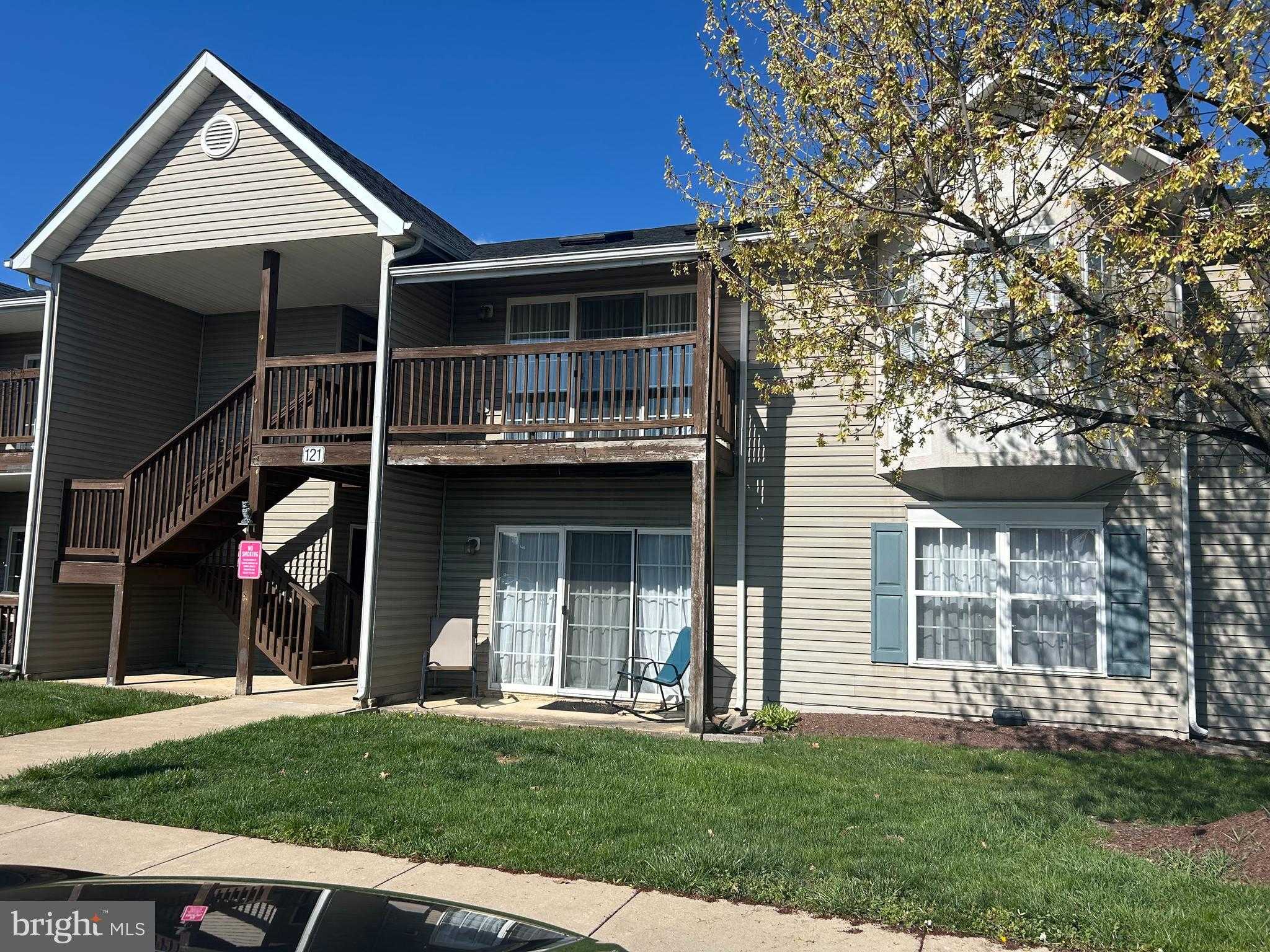 121 Brookland CT Apt 8, Winchester