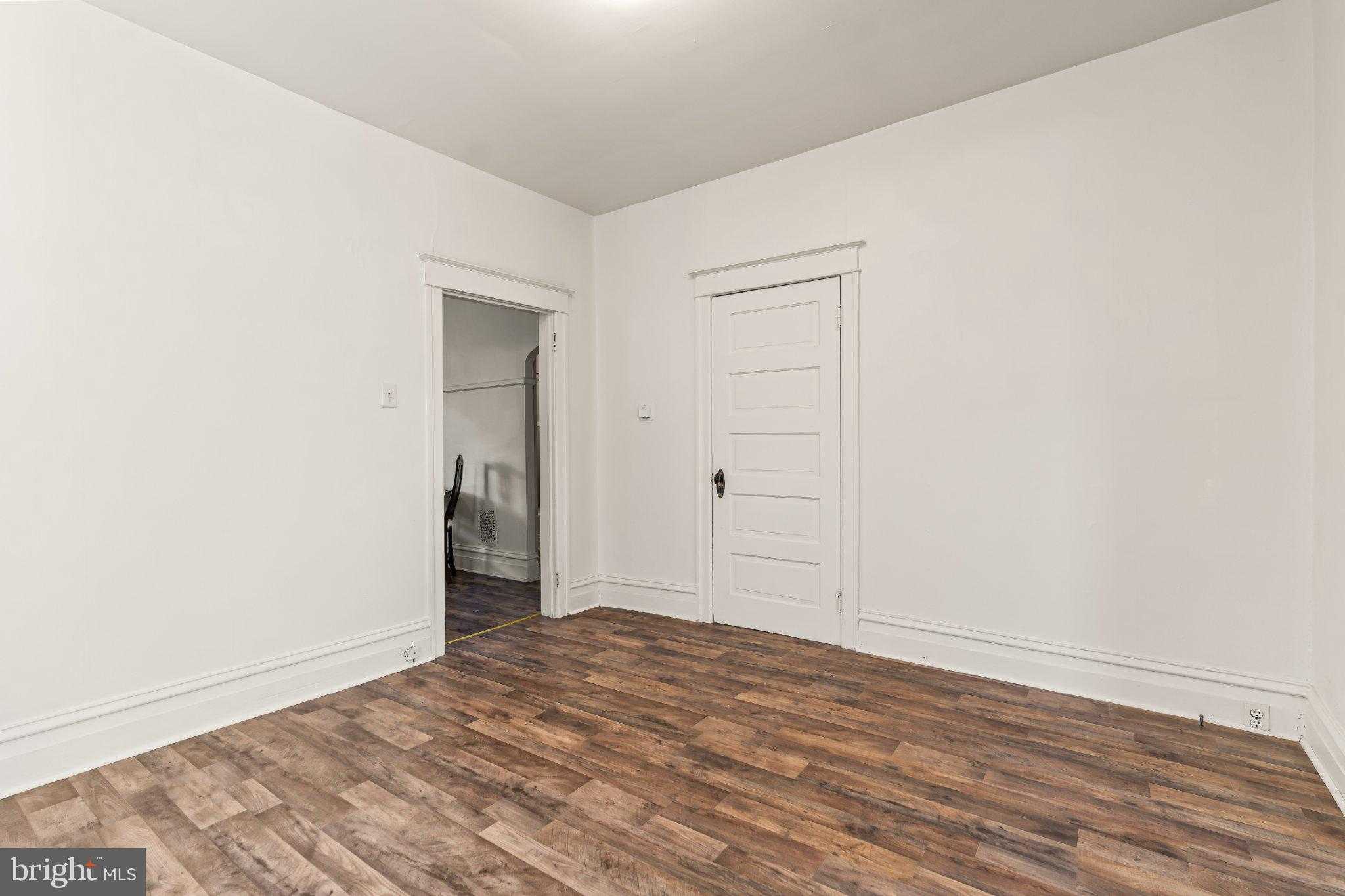 838 Hamilton Blvd photo 18