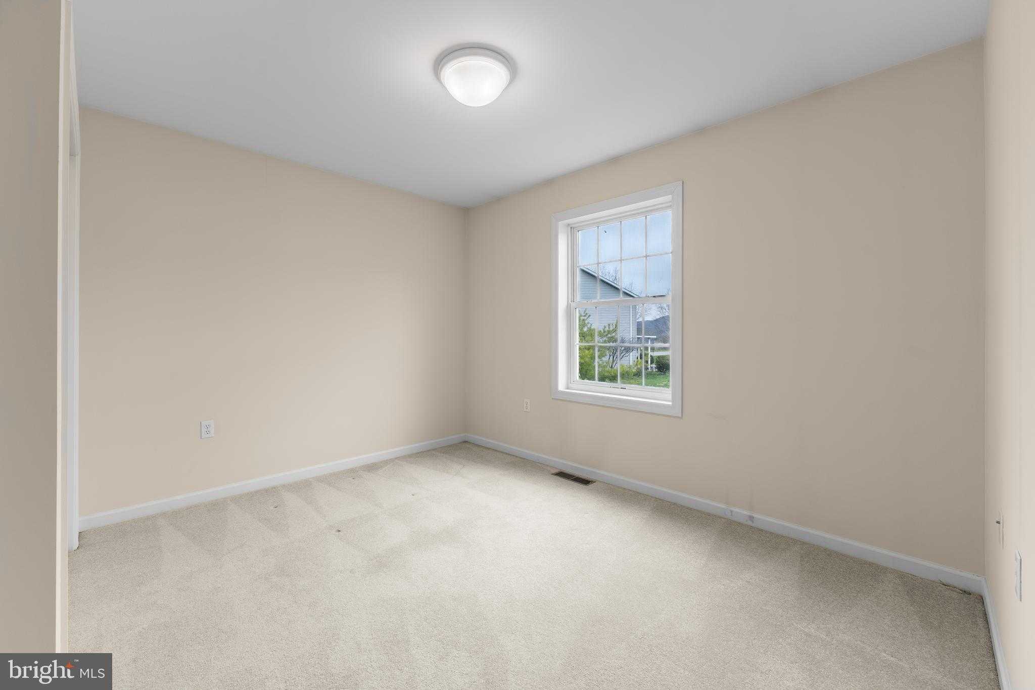 109 Skyview Dr photo 18