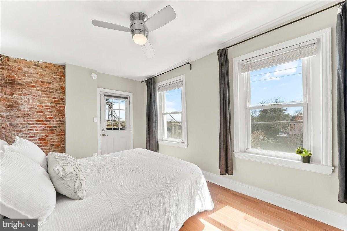 3626 Calumet St photo 26