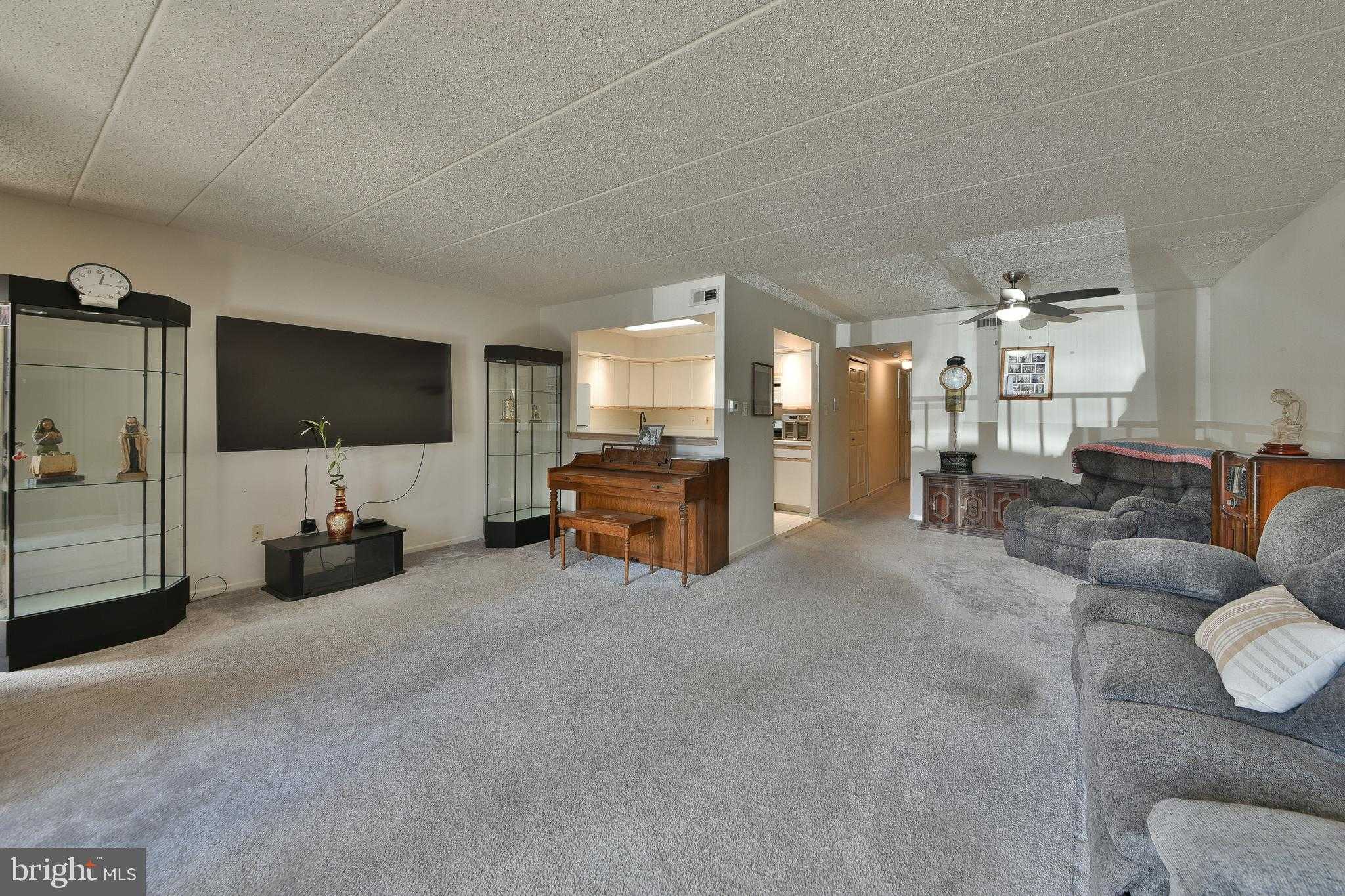 2015 Welsh Rd # E69 photo 7