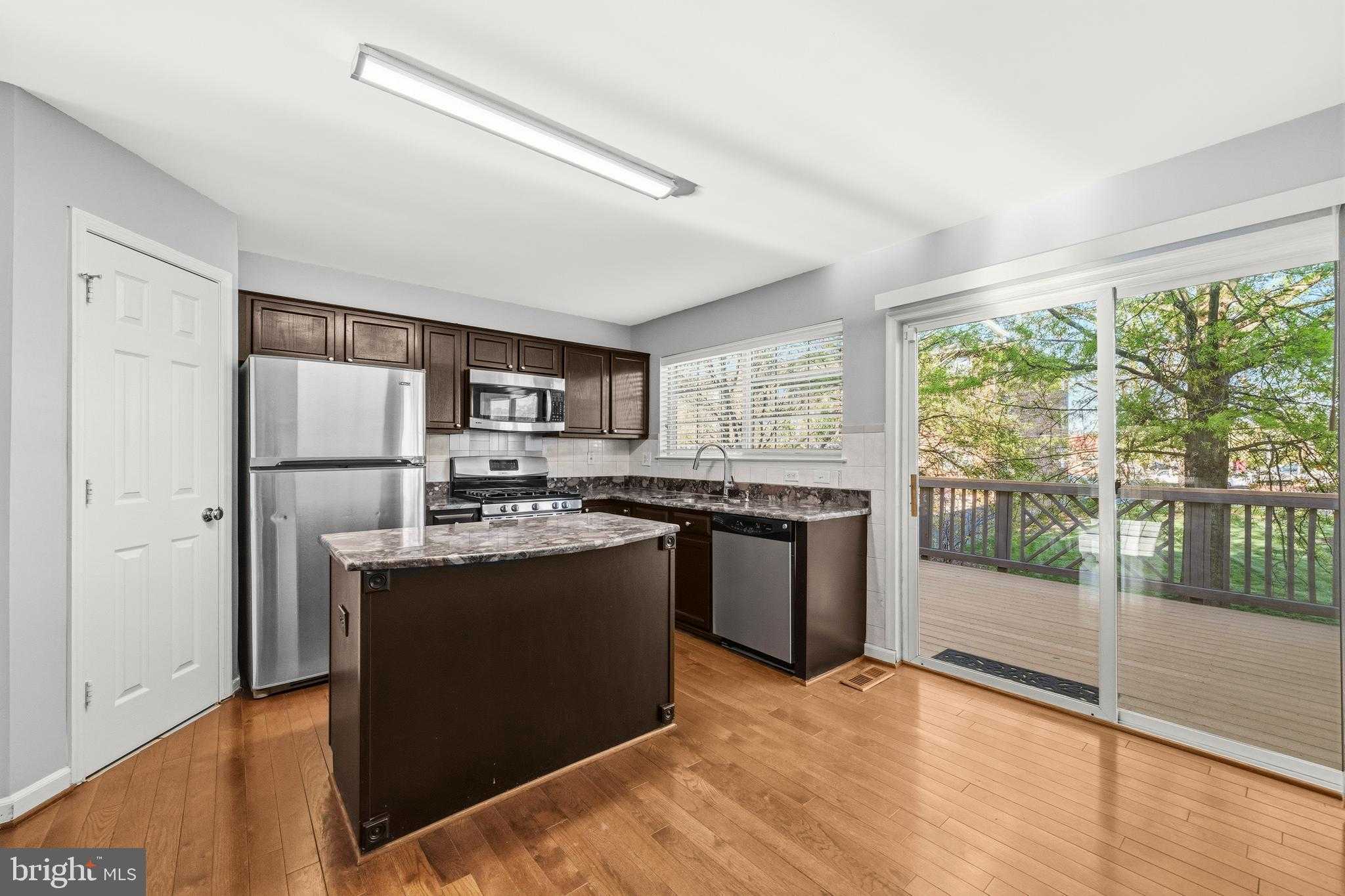 8547 Towne Manor CT photo 8