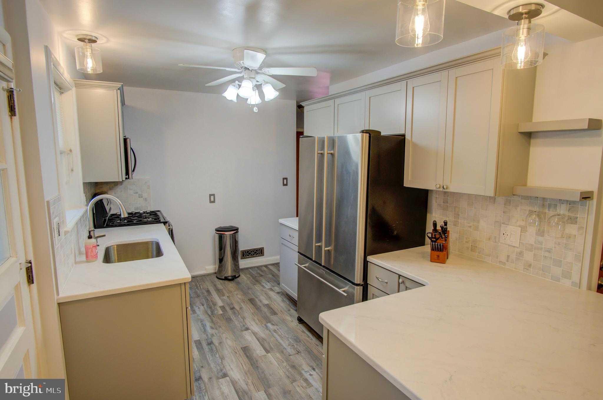 10501 Glenhaven Dr photo 3