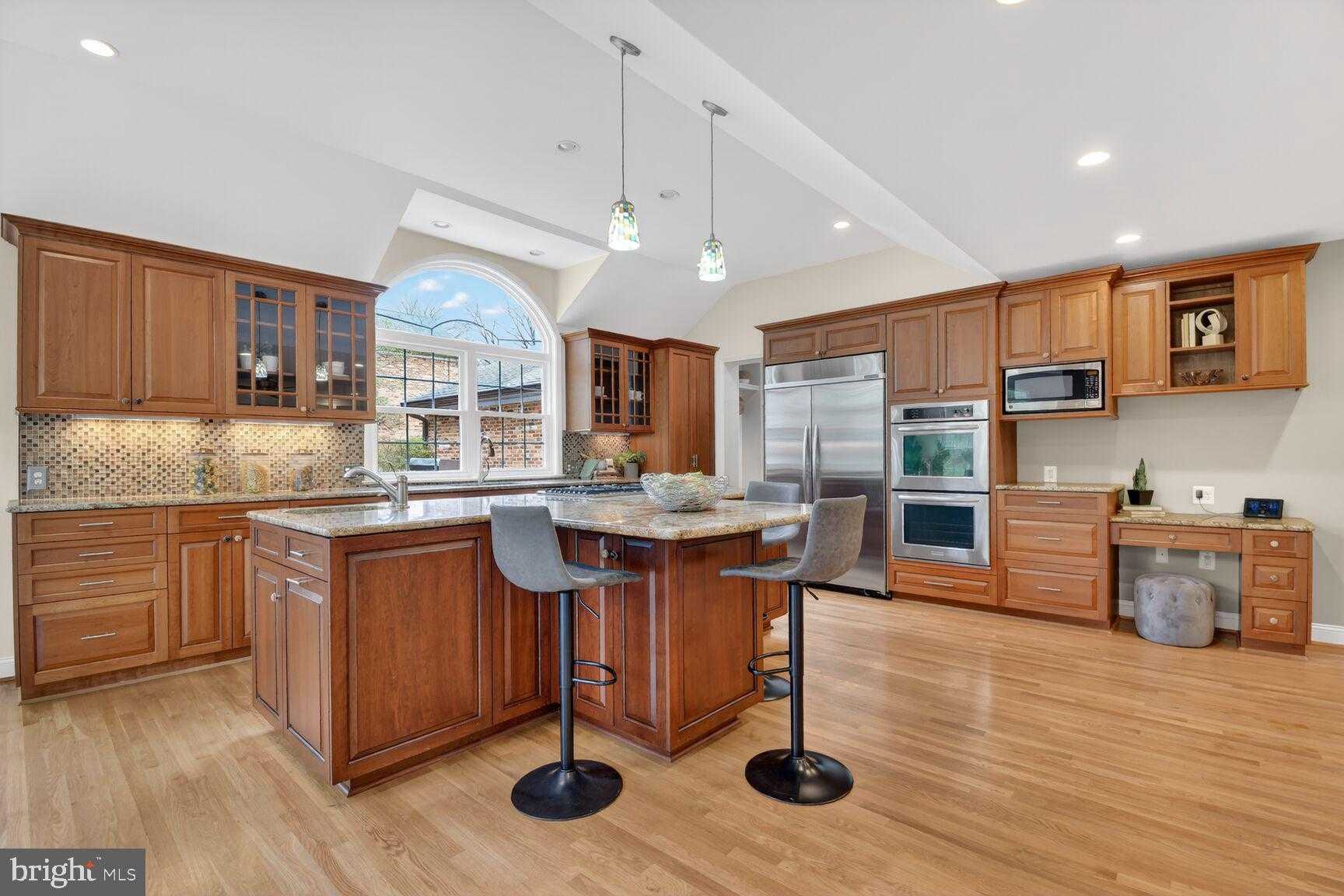 9325 Renshaw Dr photo 15