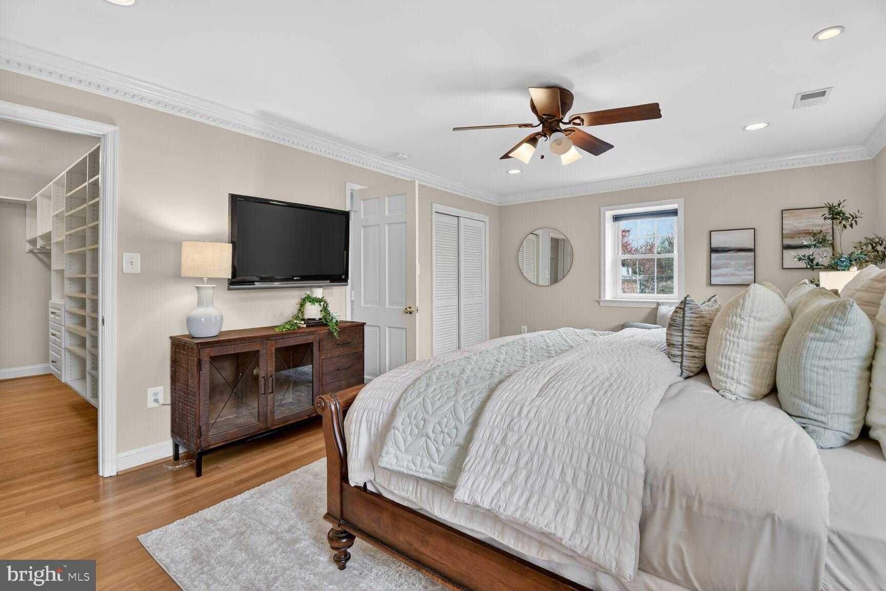 9325 Renshaw Dr photo 29