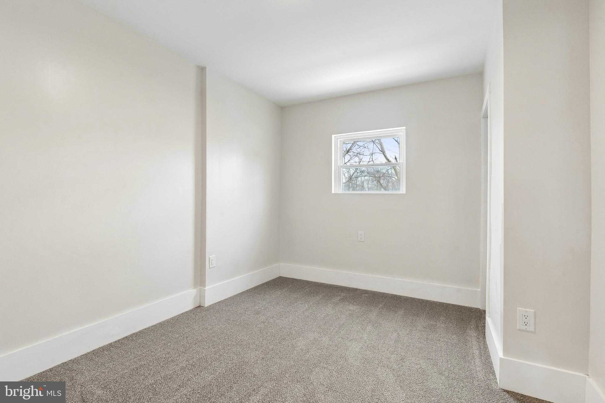 3345 Amber St photo 7