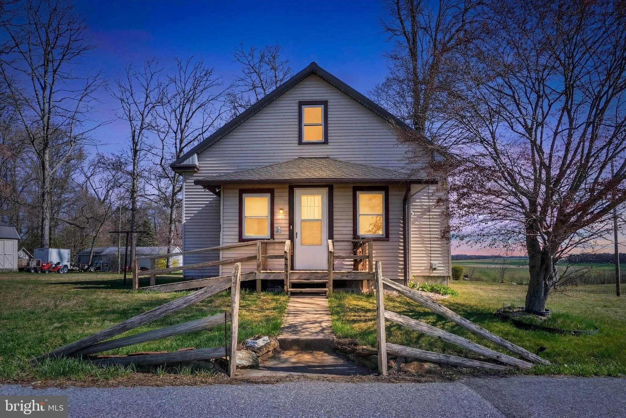 5241 Anderson Rd photo 2