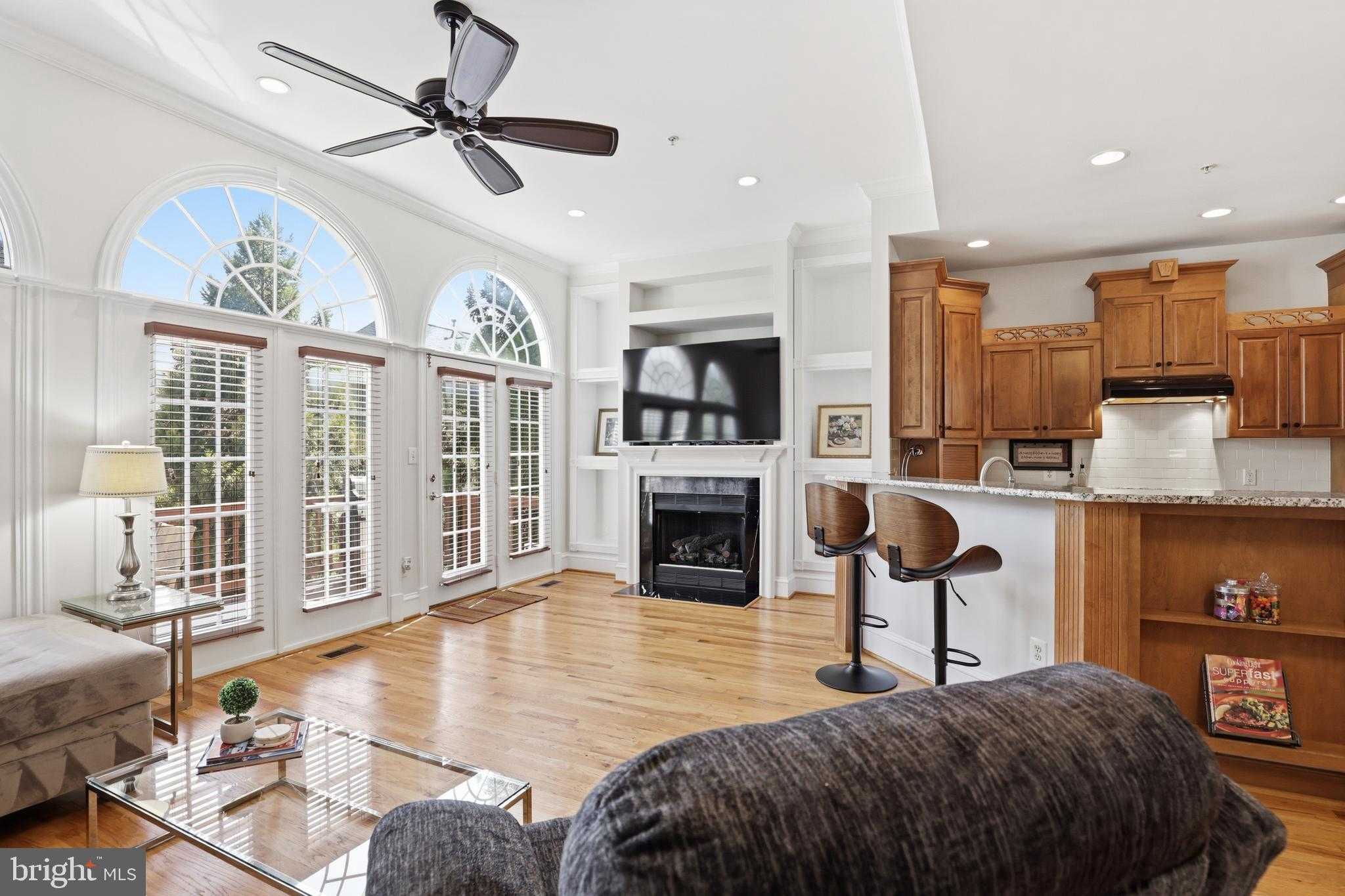 20378 Cottswold Ter photo 3