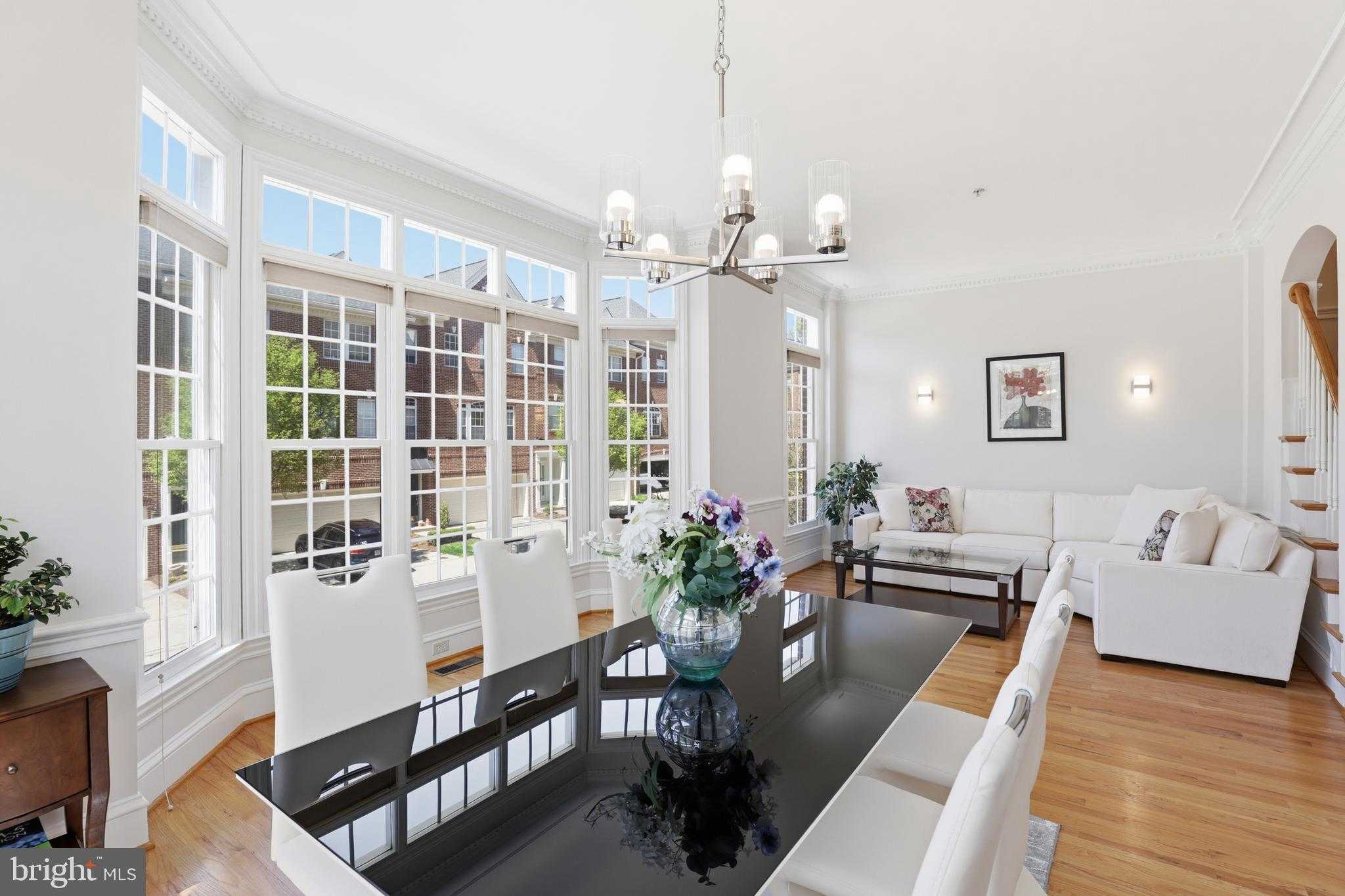 20378 Cottswold Ter photo 4