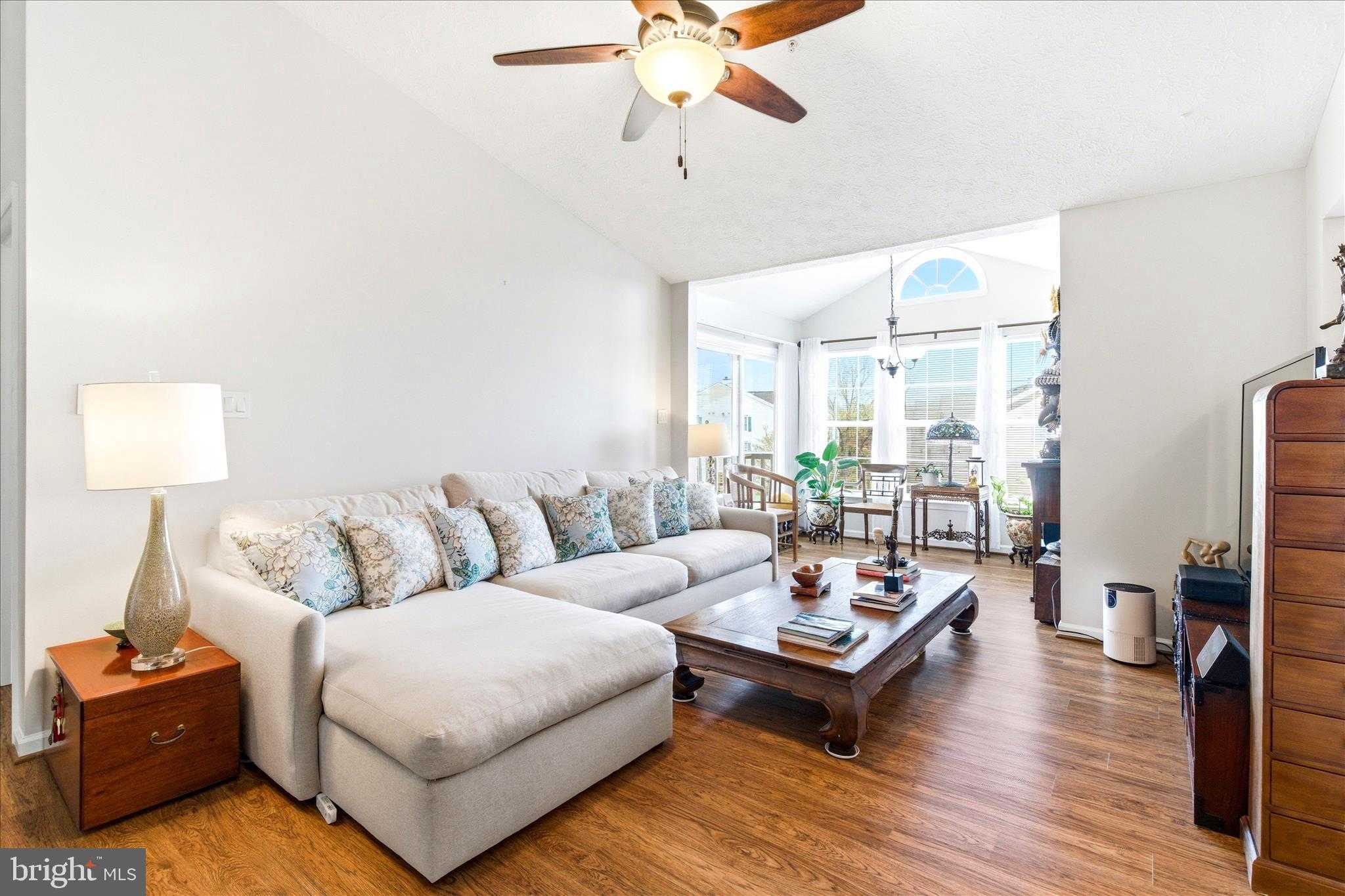 6391 Rutherford CT Apt J, Frederick