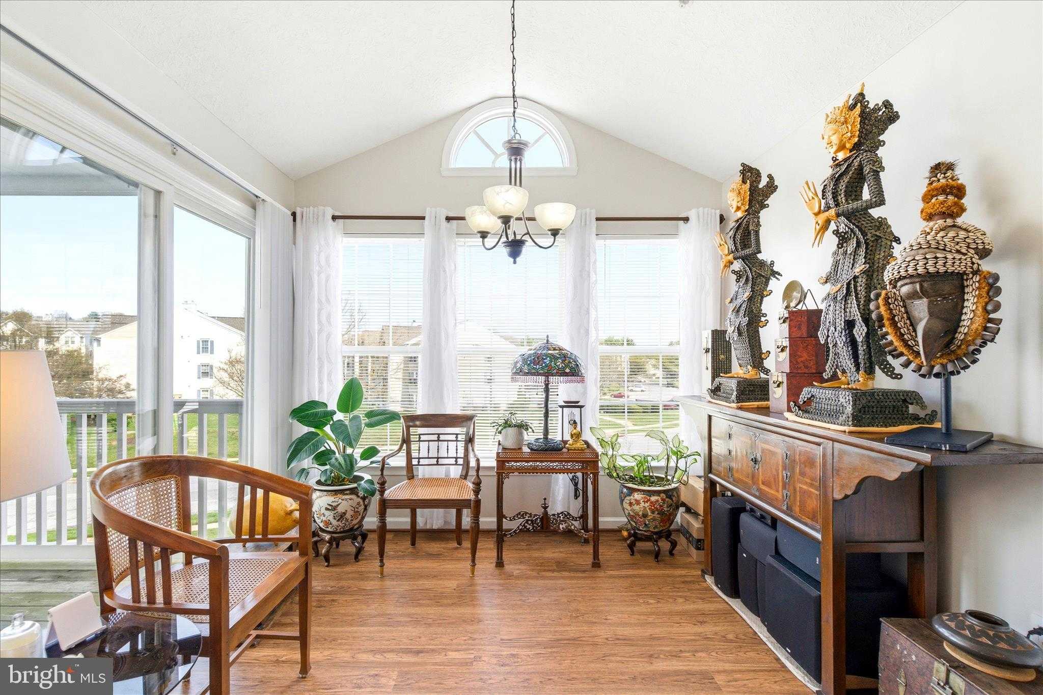 6391 Rutherford CT Apt J photo 5