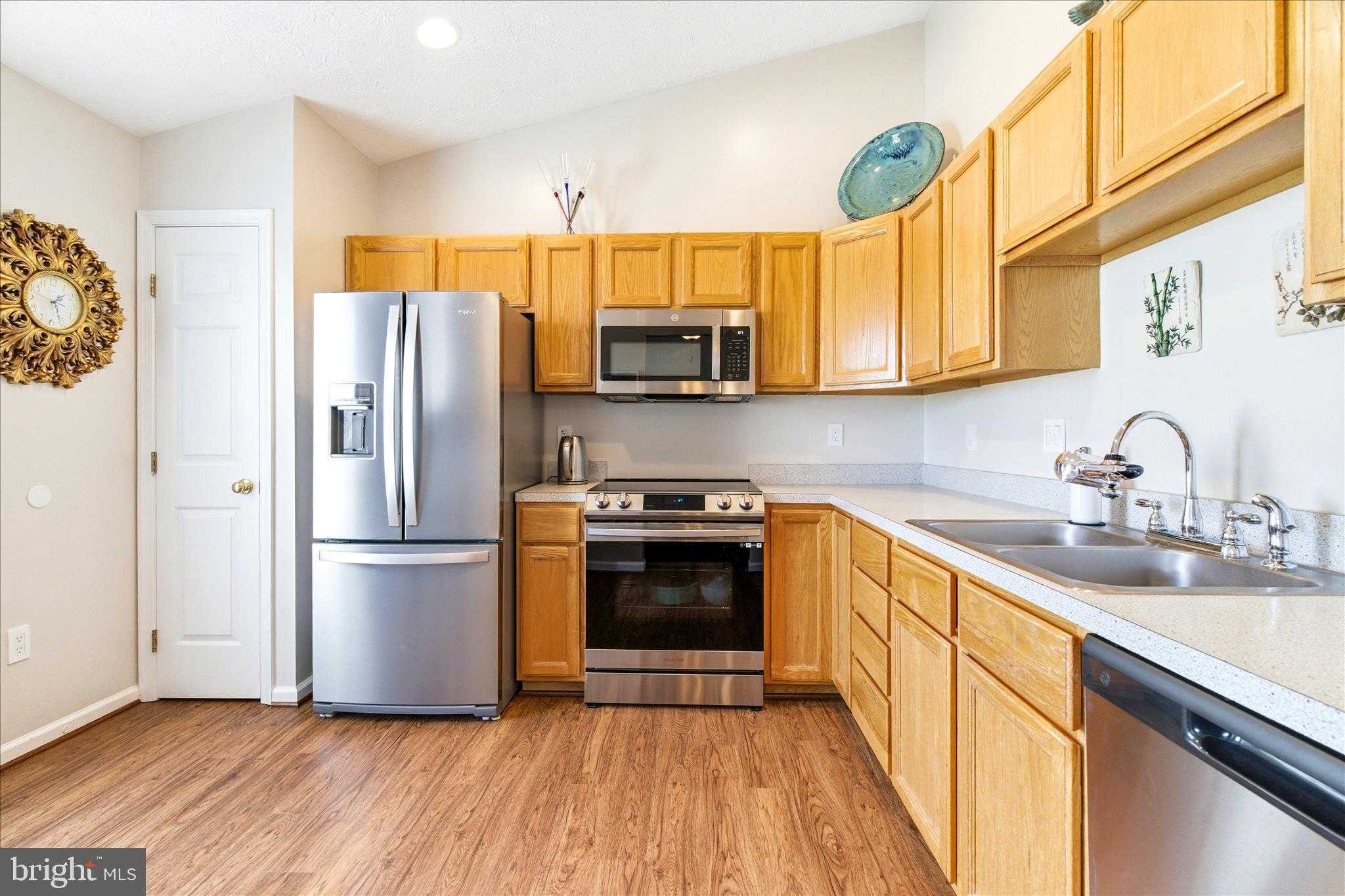 6391 Rutherford CT Apt J photo 6