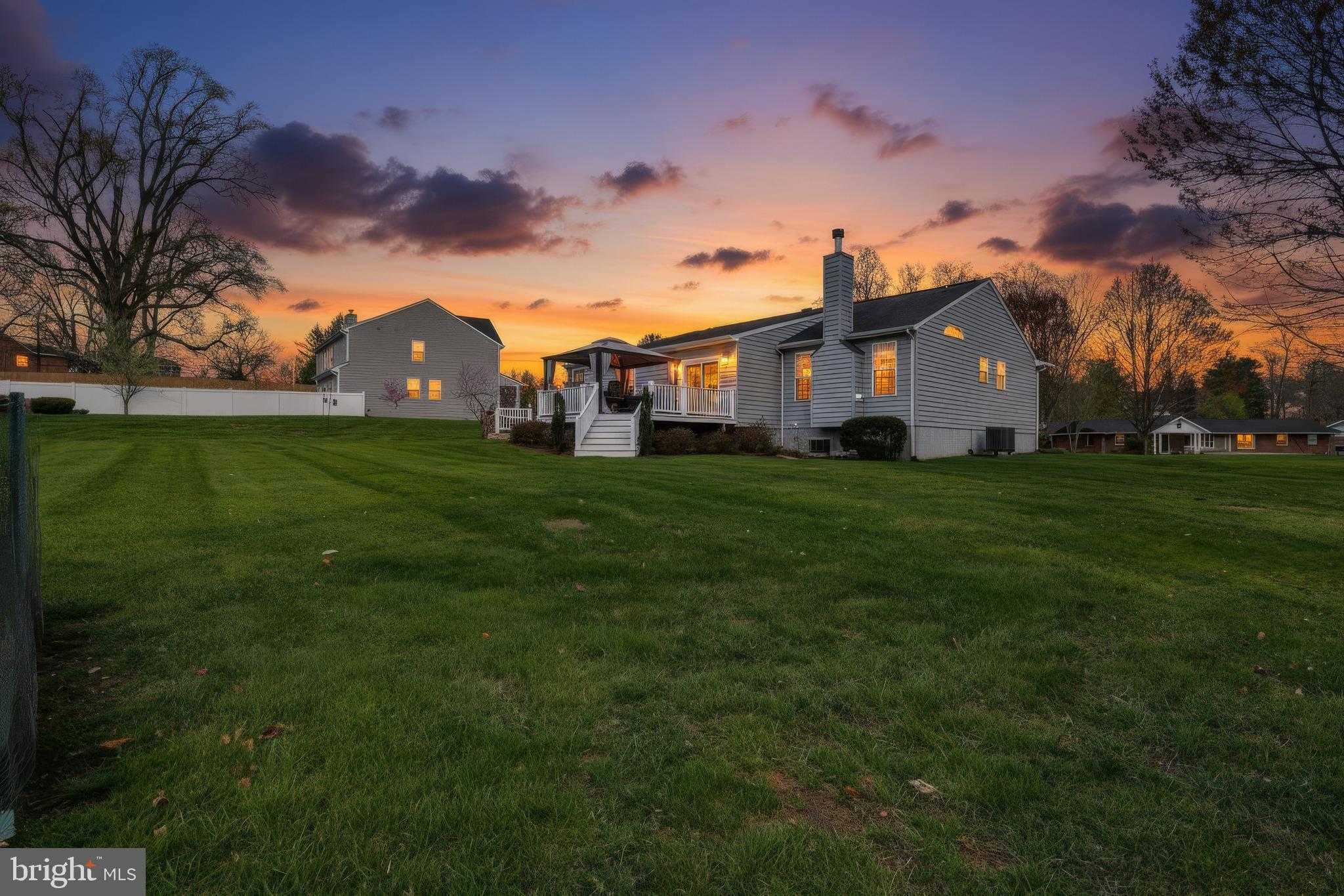 8951 Chapel Ave photo 2