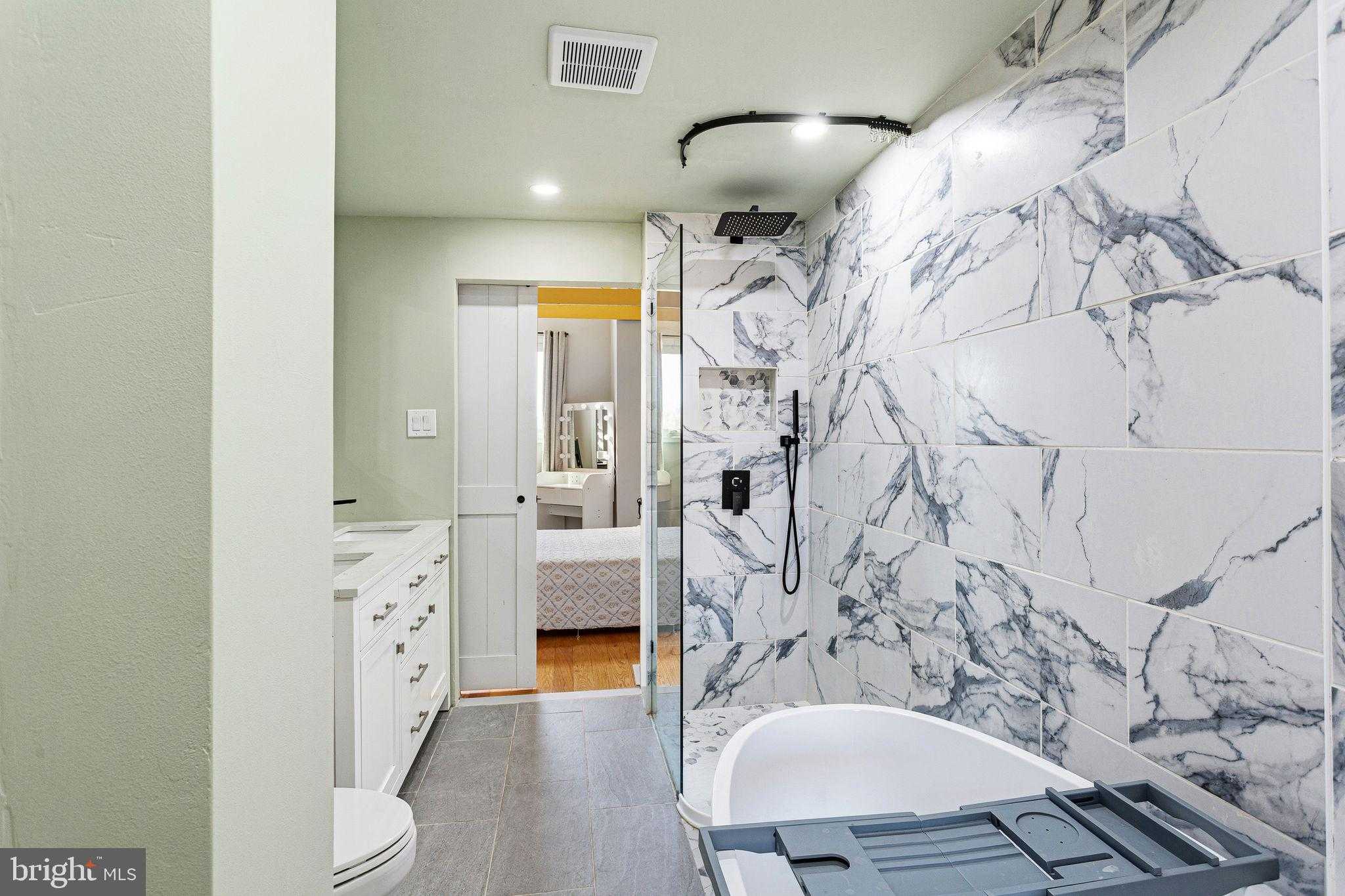 816 N Ringgold St photo 21