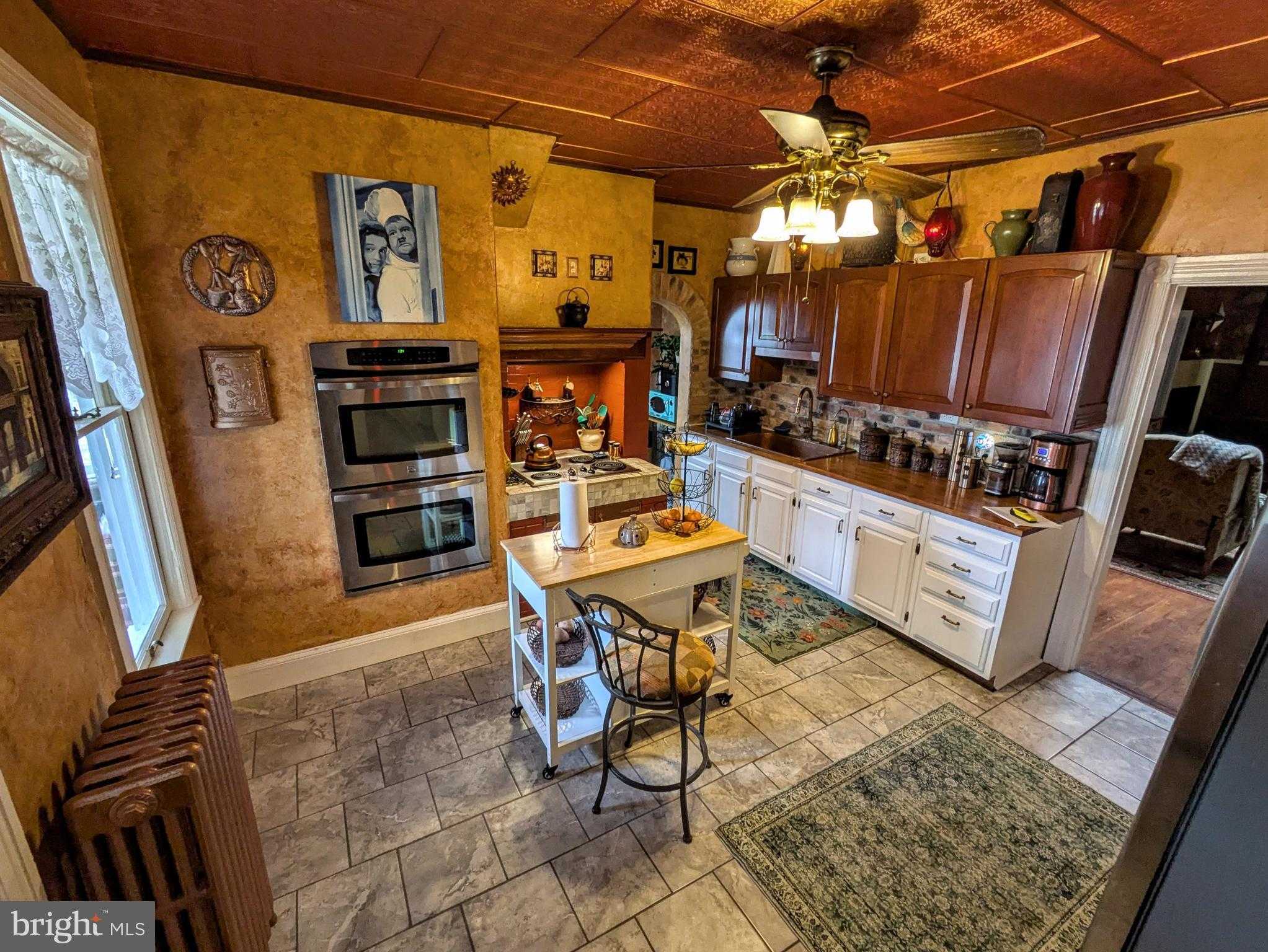 6423 Front St photo 22