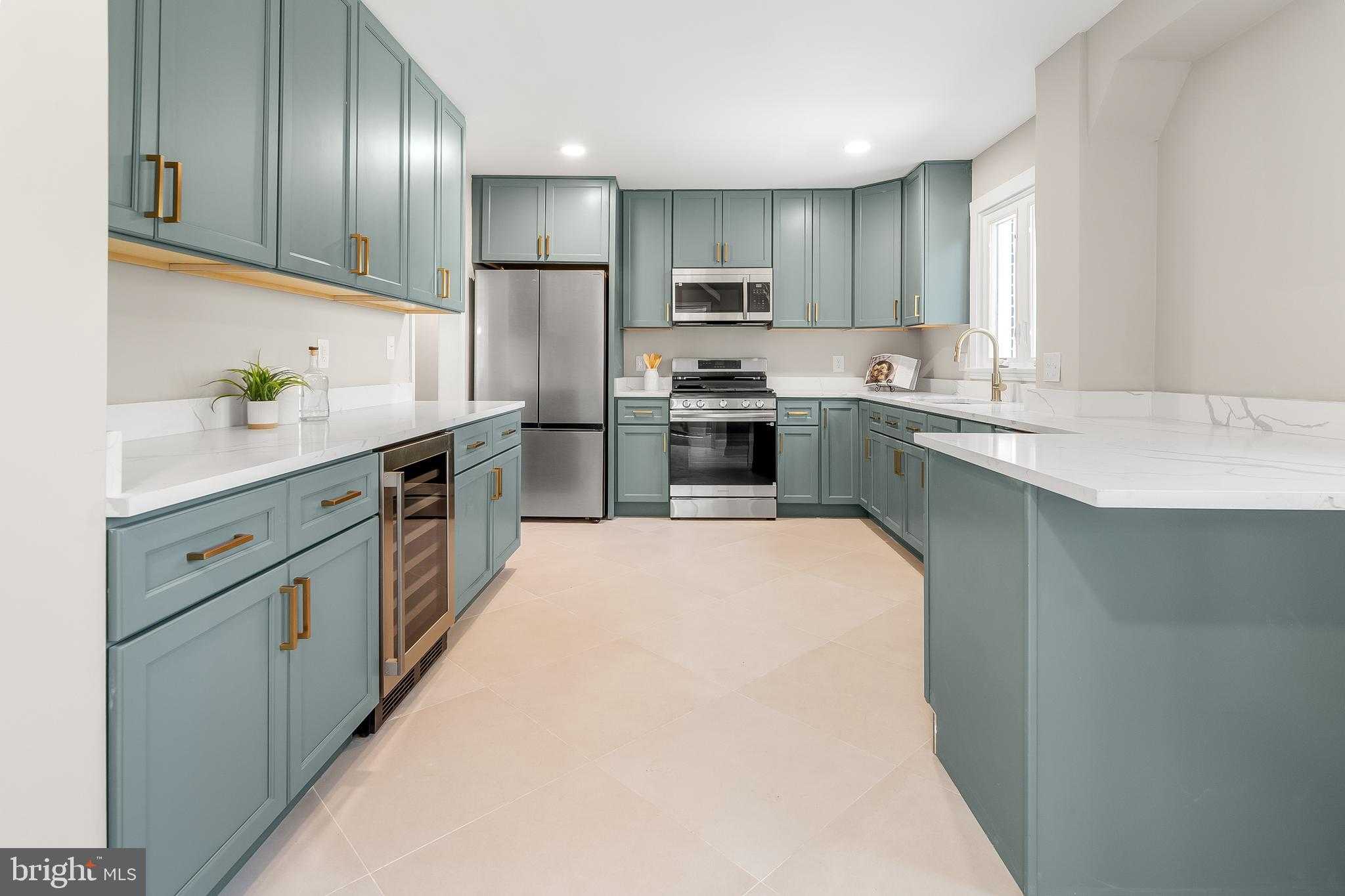 918 Weatherbee Rd photo 14