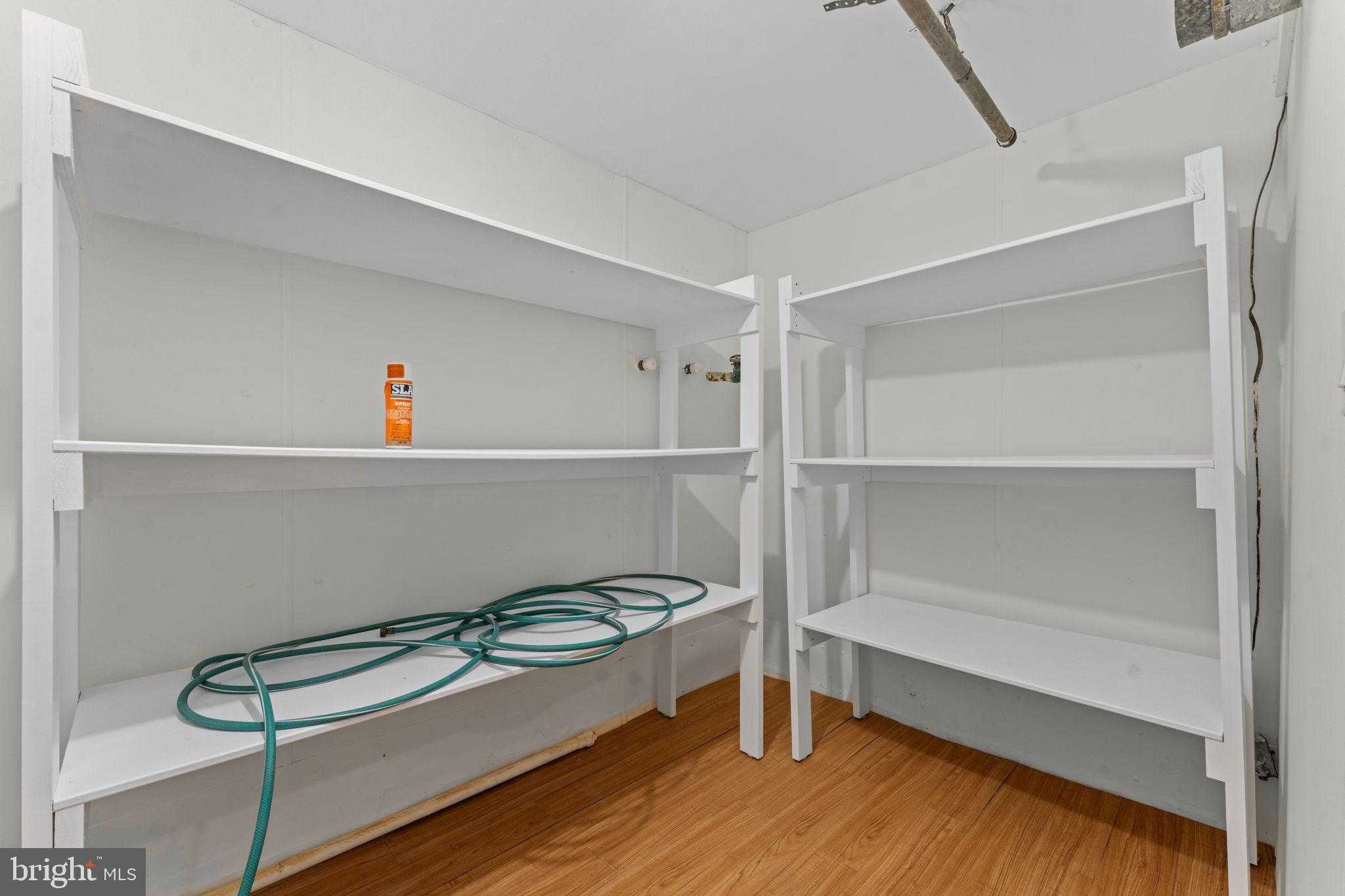 2723 N Oakland St photo 25