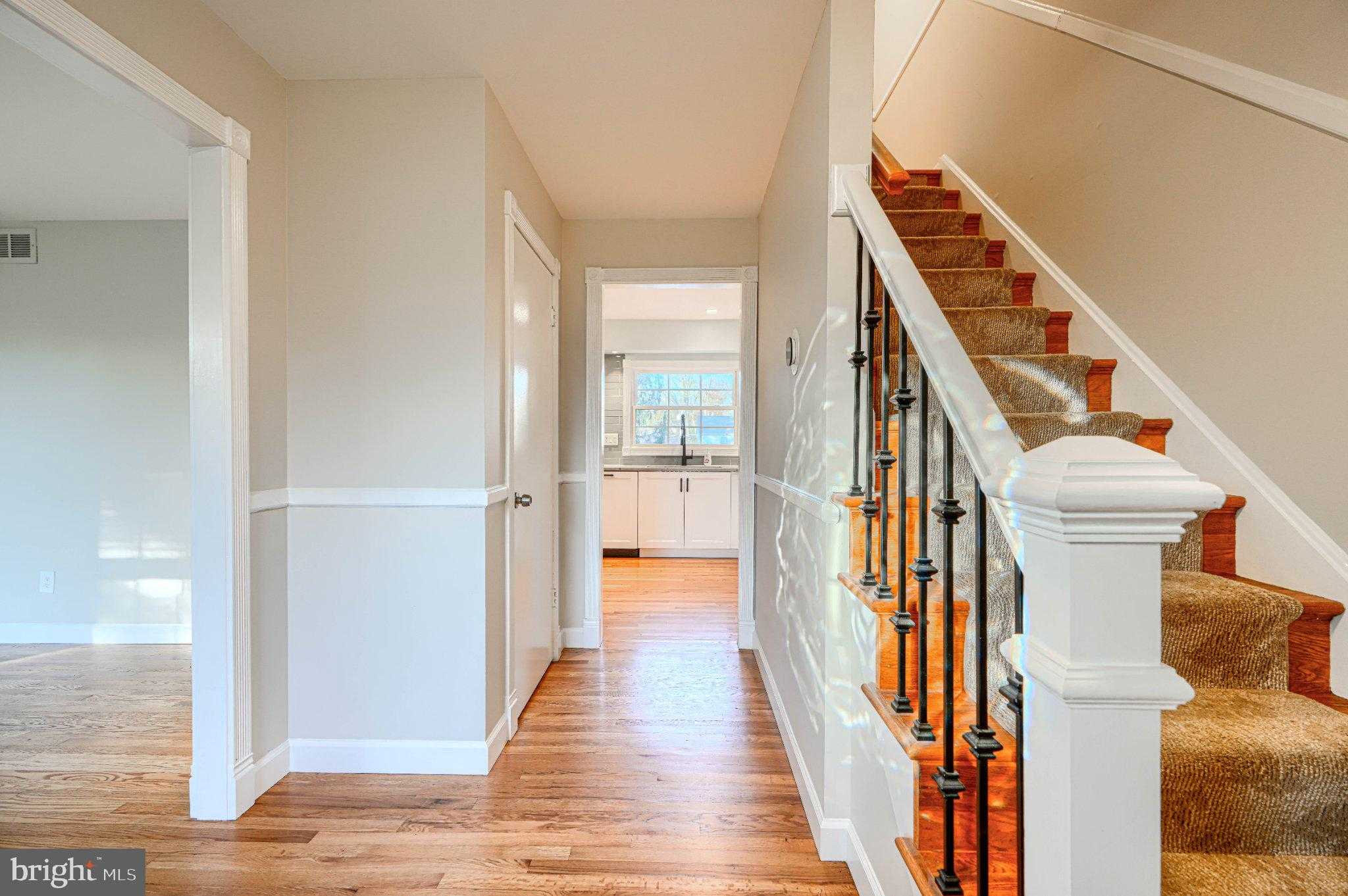 1503 Pinewood CT photo 9