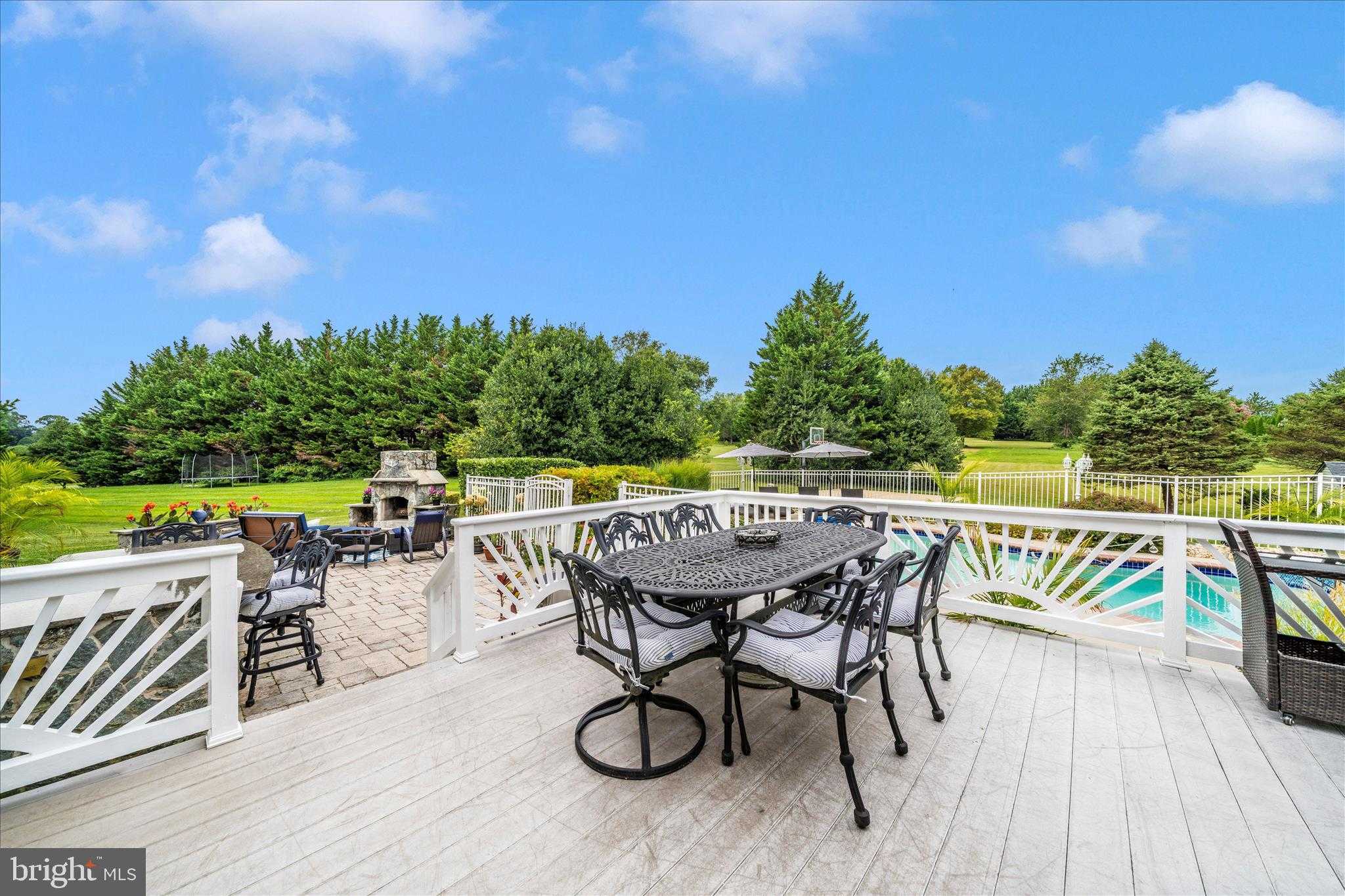 9607 Greenel Rd photo 89