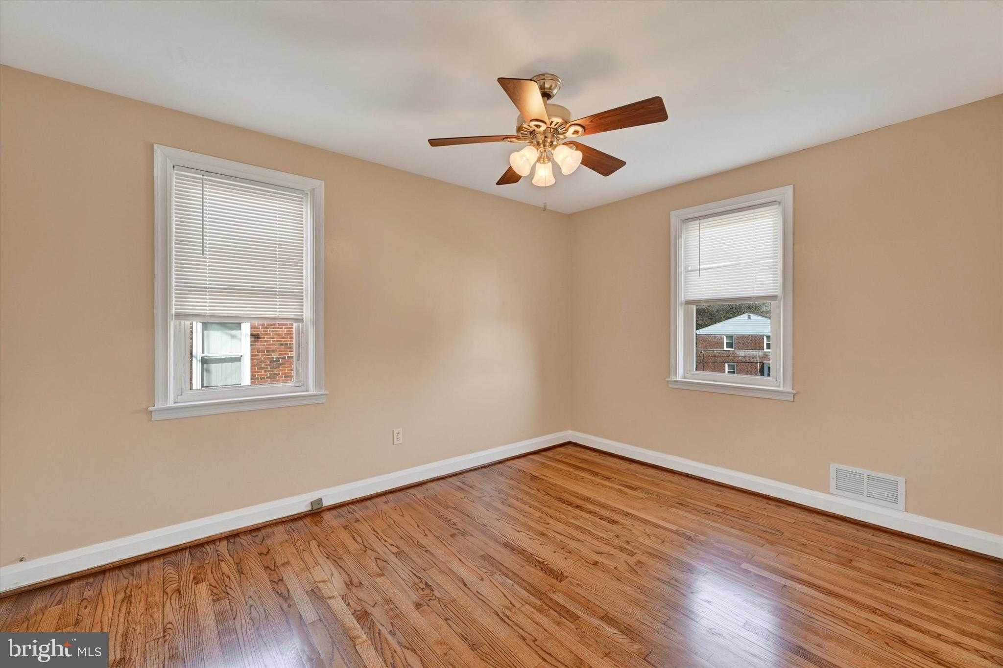 2105 Cloville Ave photo 16