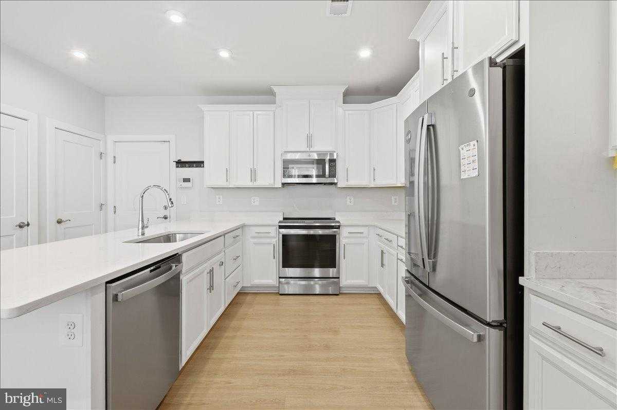 13538 Sayward Blvd photo 14