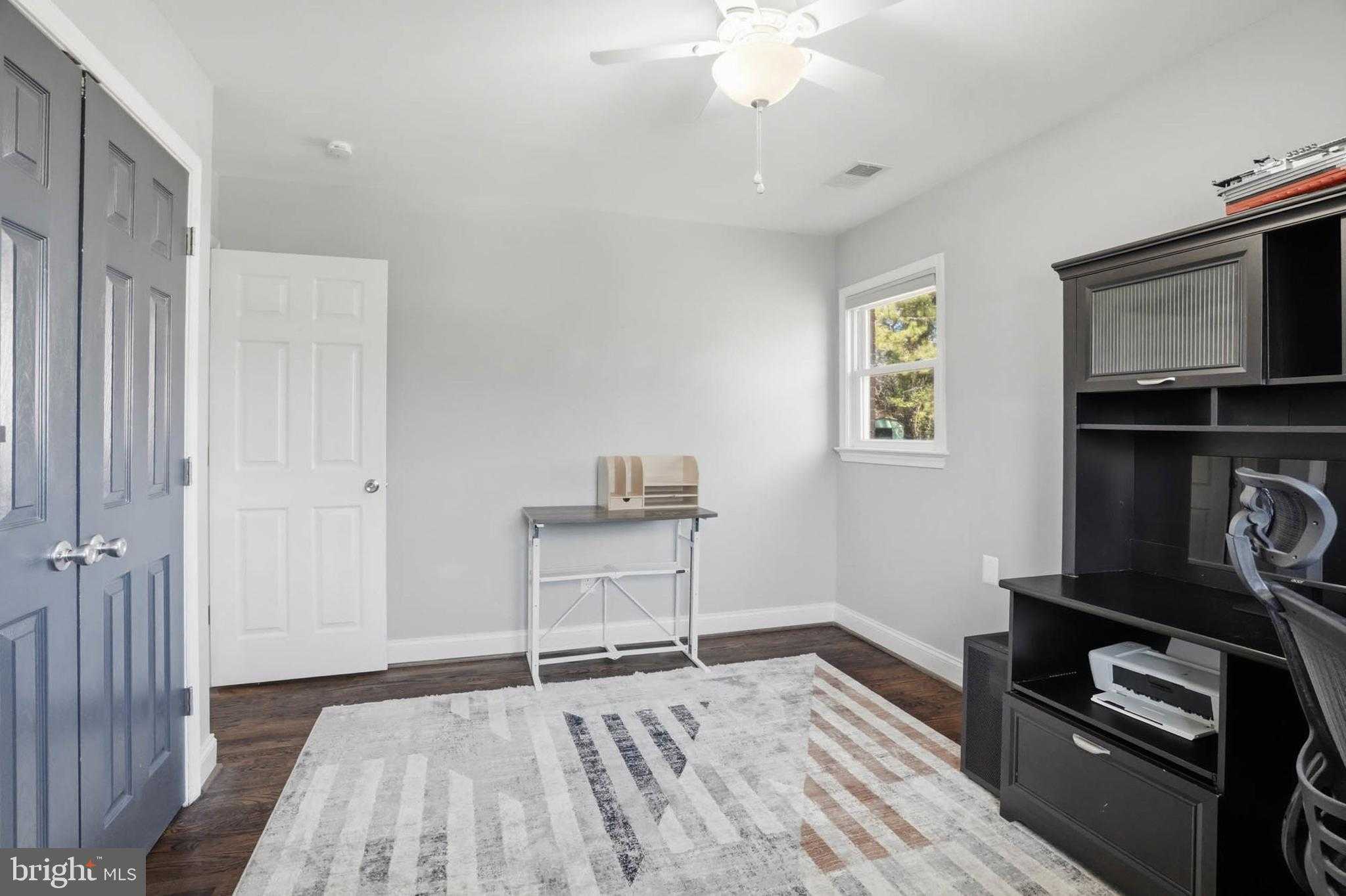 810 Venice Dr photo 18