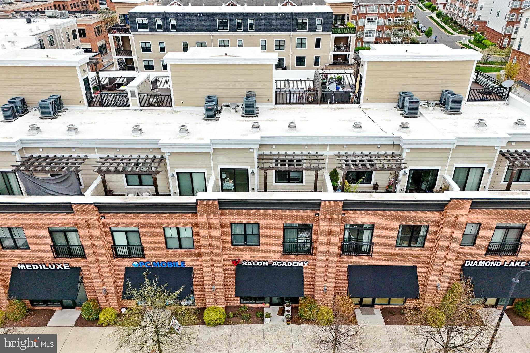 43567 Michigan Sq photo 2