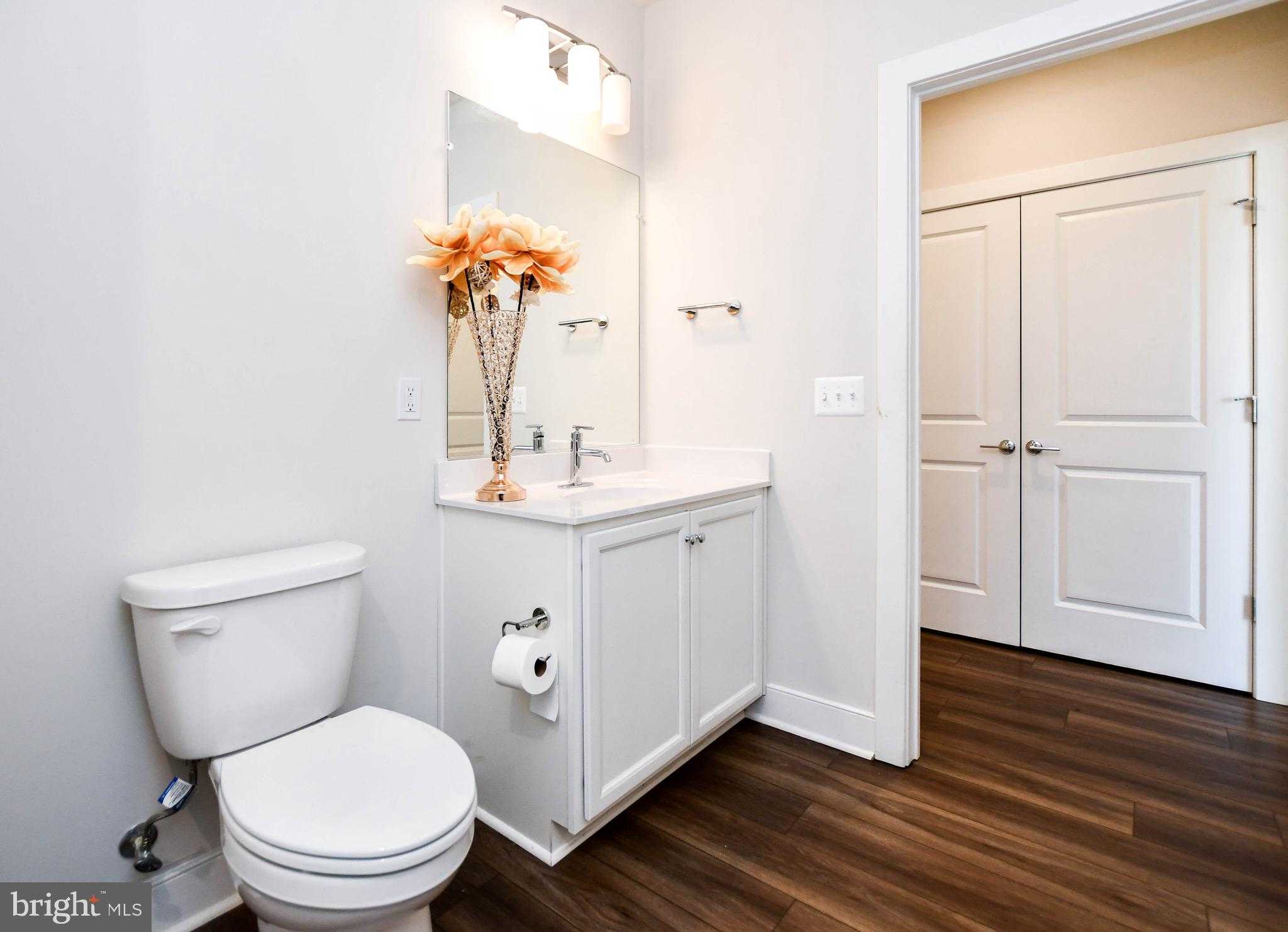 100 Saint Ives Pl Apt 301 photo 43