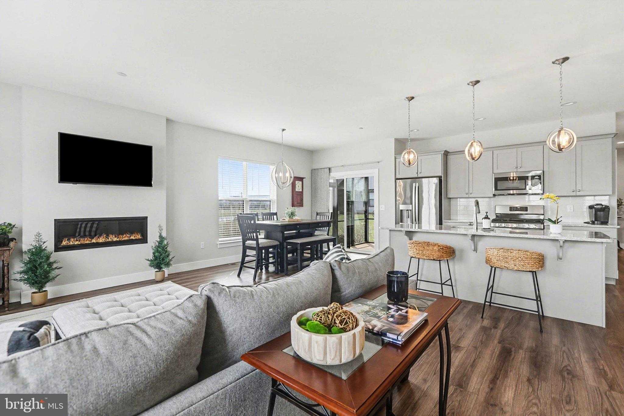 130 Stickley Dr photo 4