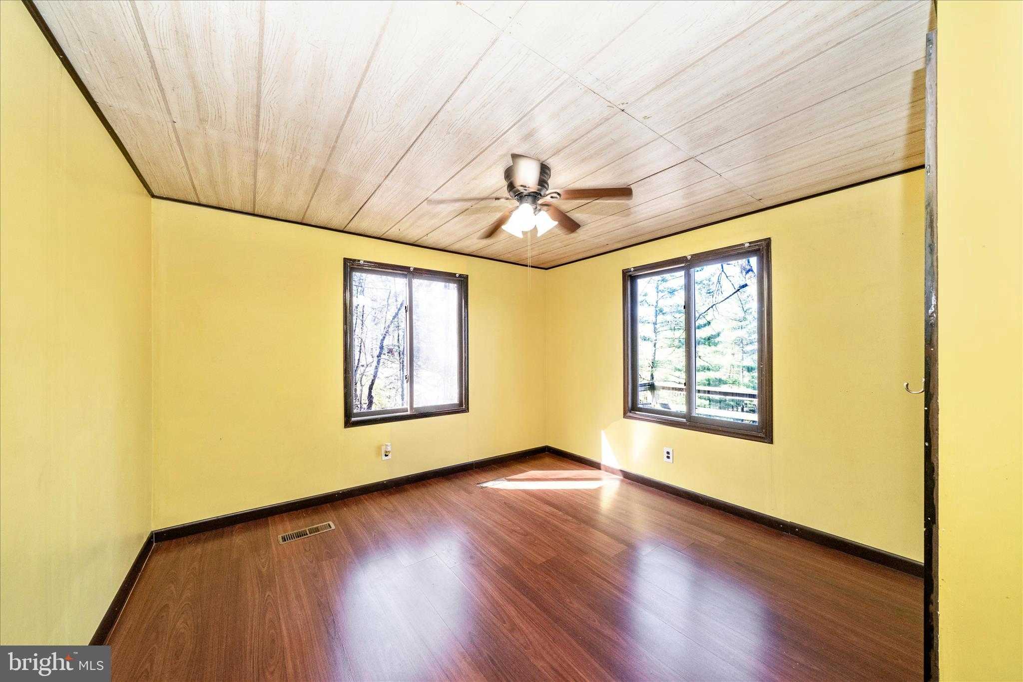 3309 Meadowview Dr photo 13