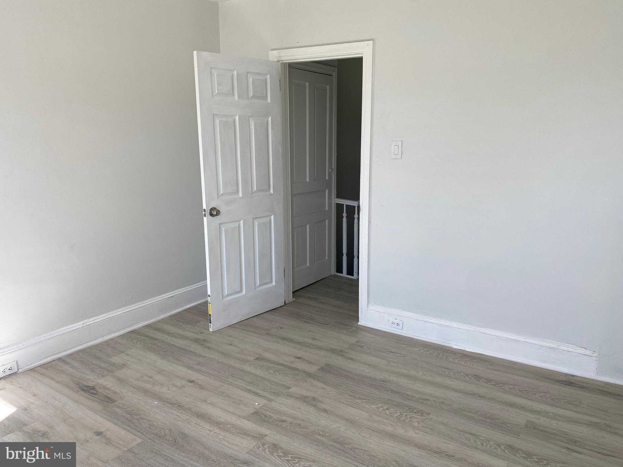 6033 Kershaw St photo 29