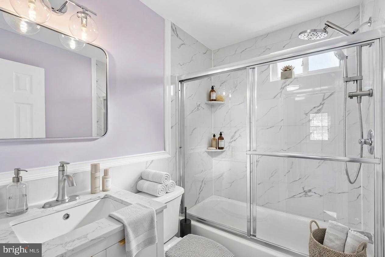 218 E County Line Rd photo 12