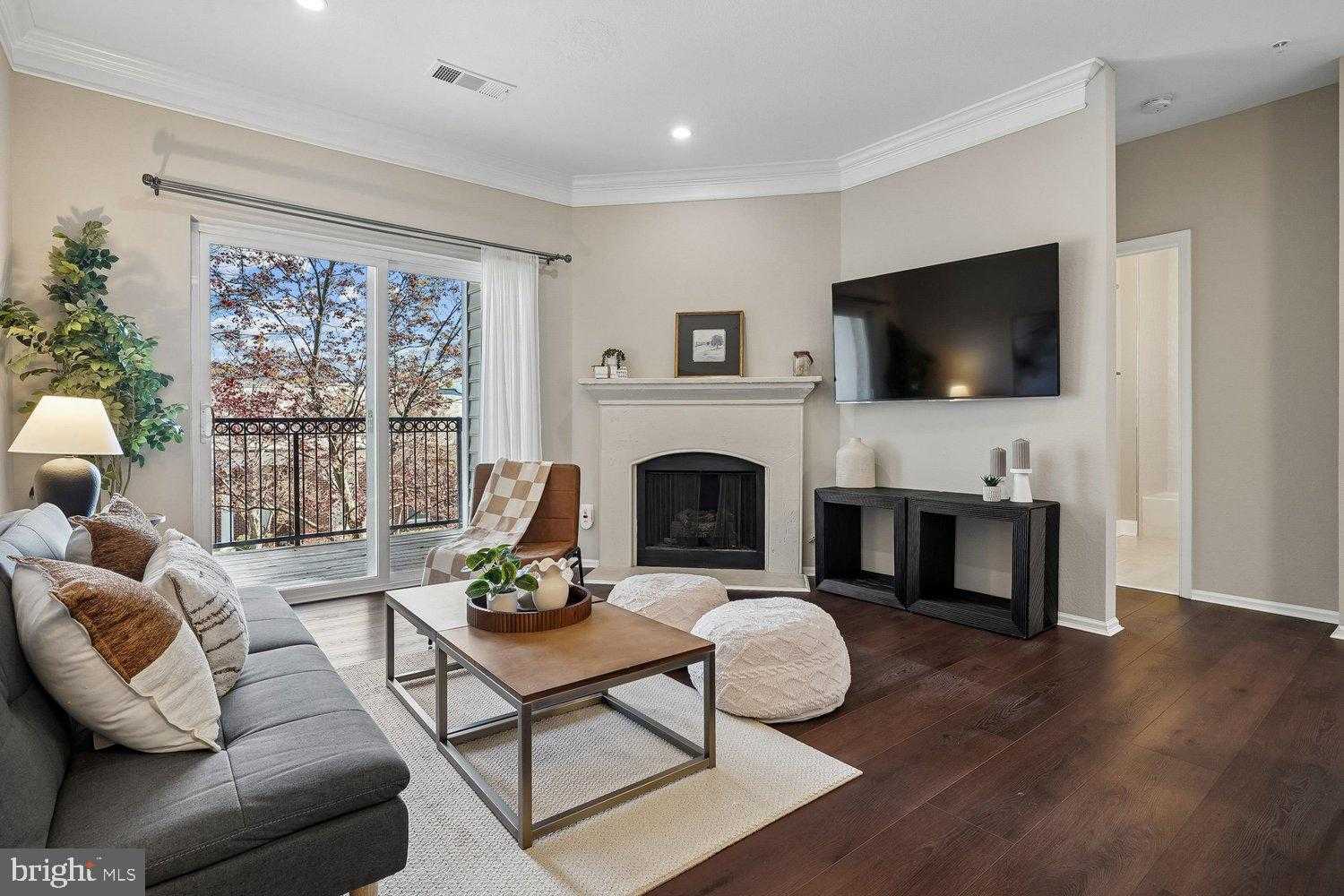 1521 Spring Gate Dr Unit 10211 photo 3