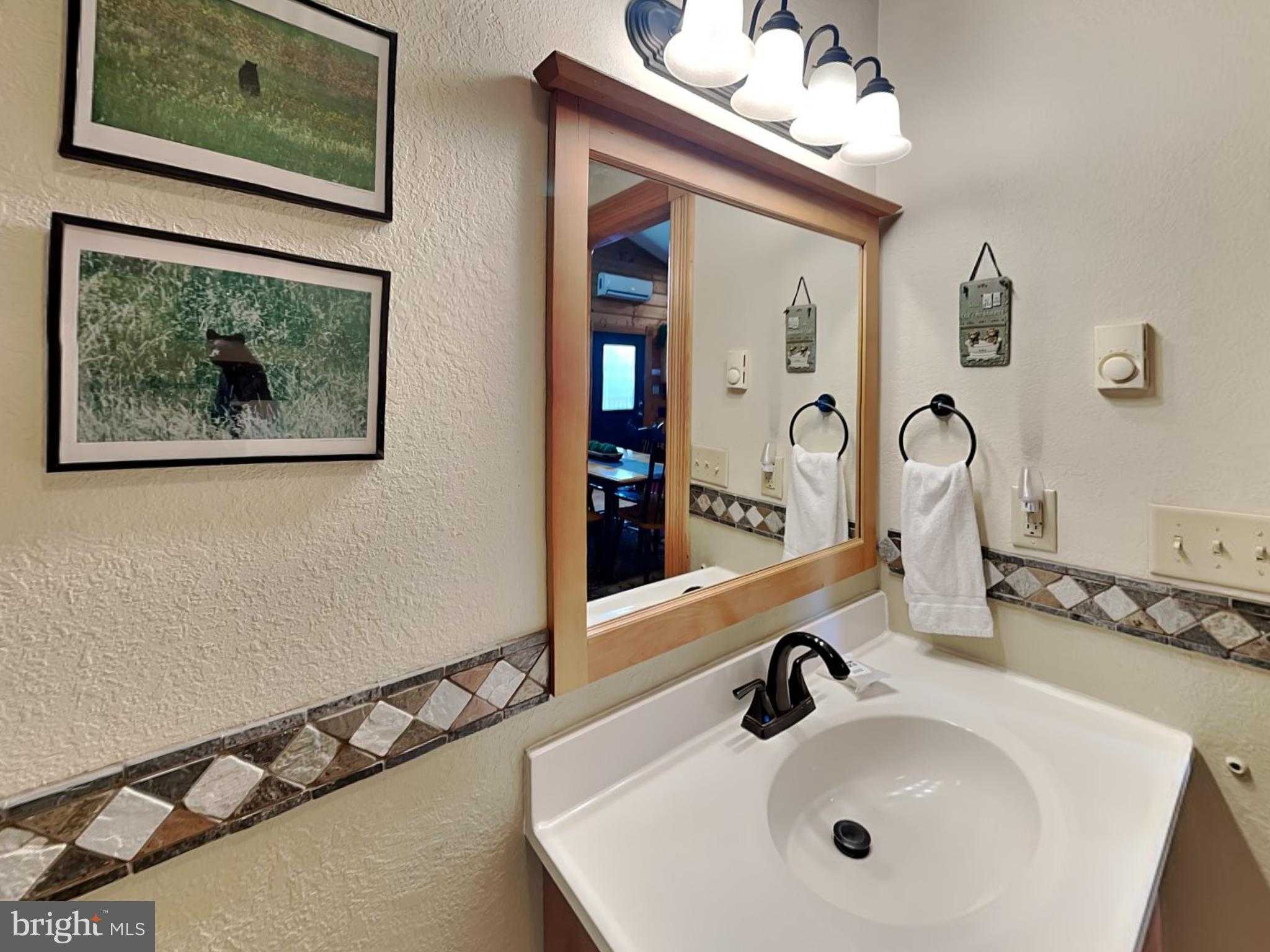 18025 Garrett Hwy Ste B photo 22