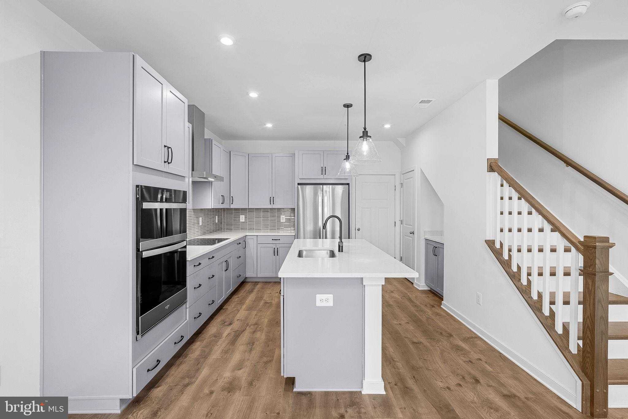 19714 Misty Moss Sq photo 3